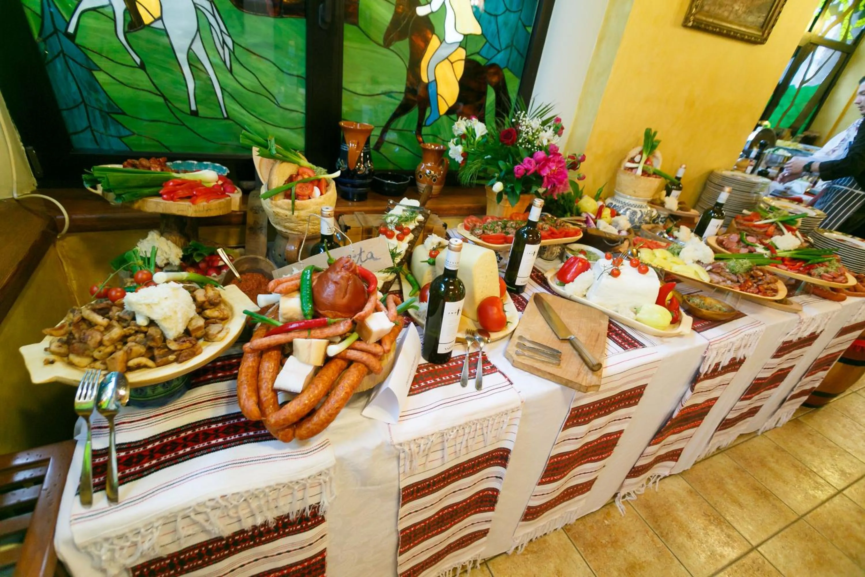 Restaurant/places to eat in Crama Haiducilor
