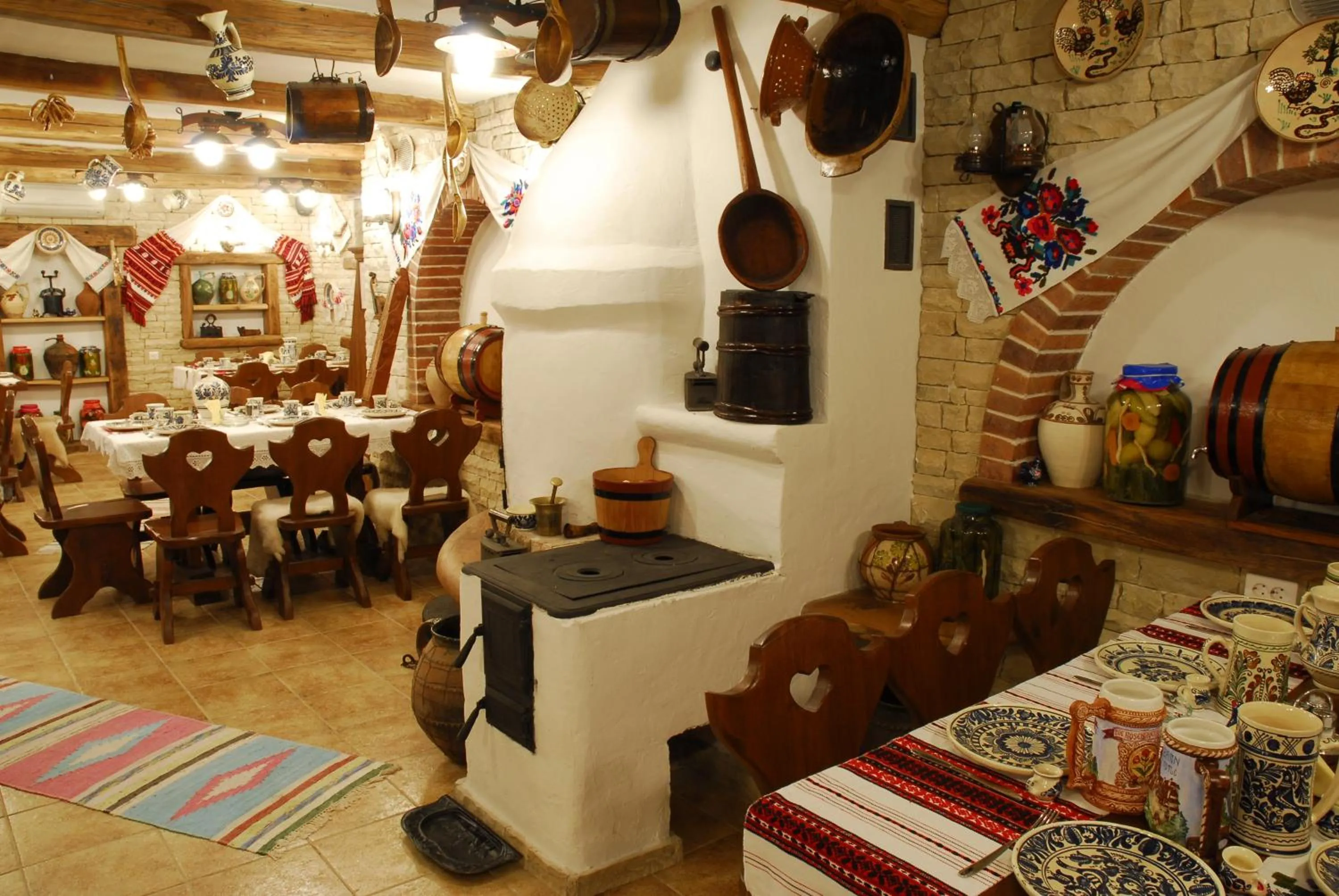 Restaurant/places to eat in Crama Haiducilor