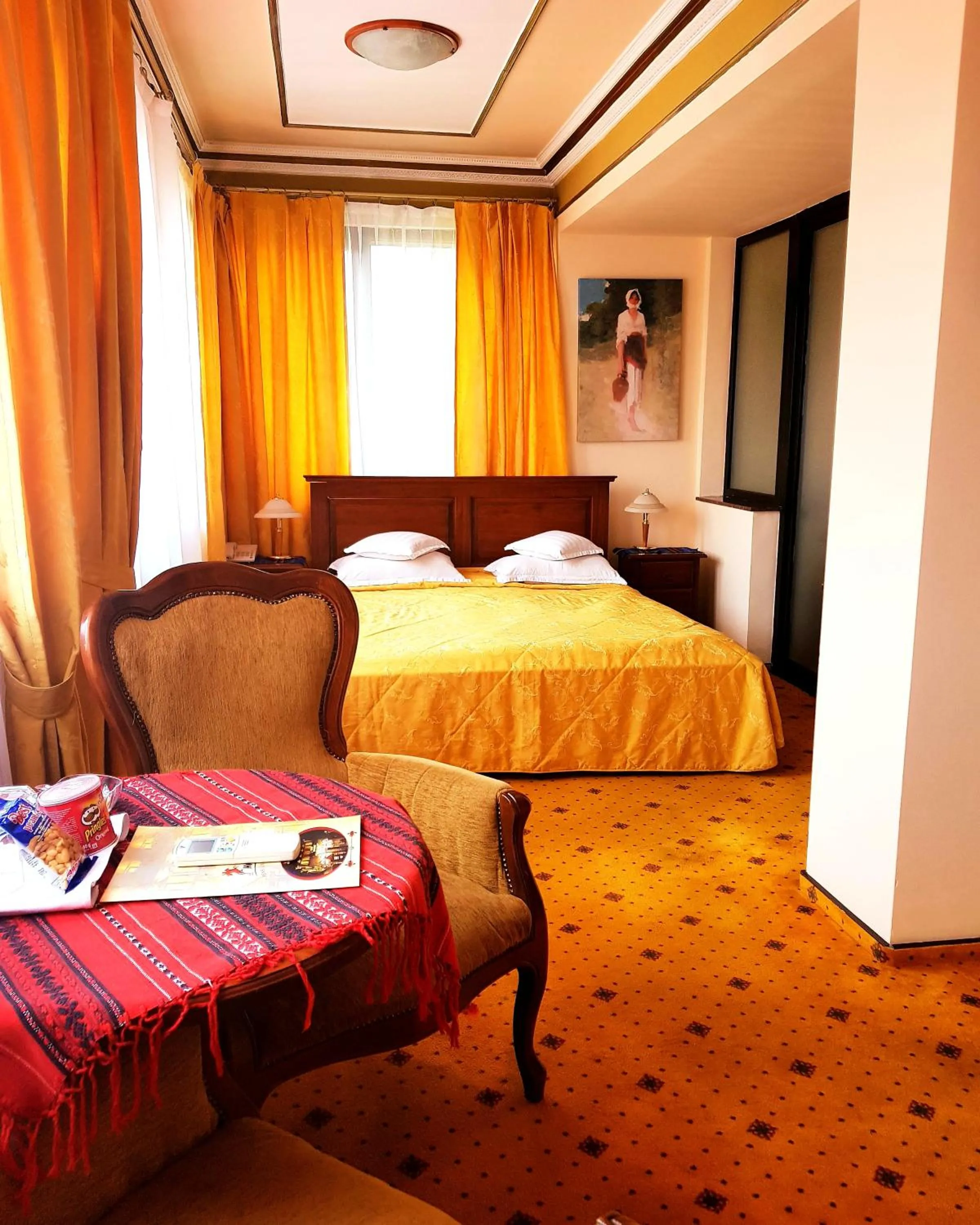 Photo of the whole room, Bed in Crama Haiducilor