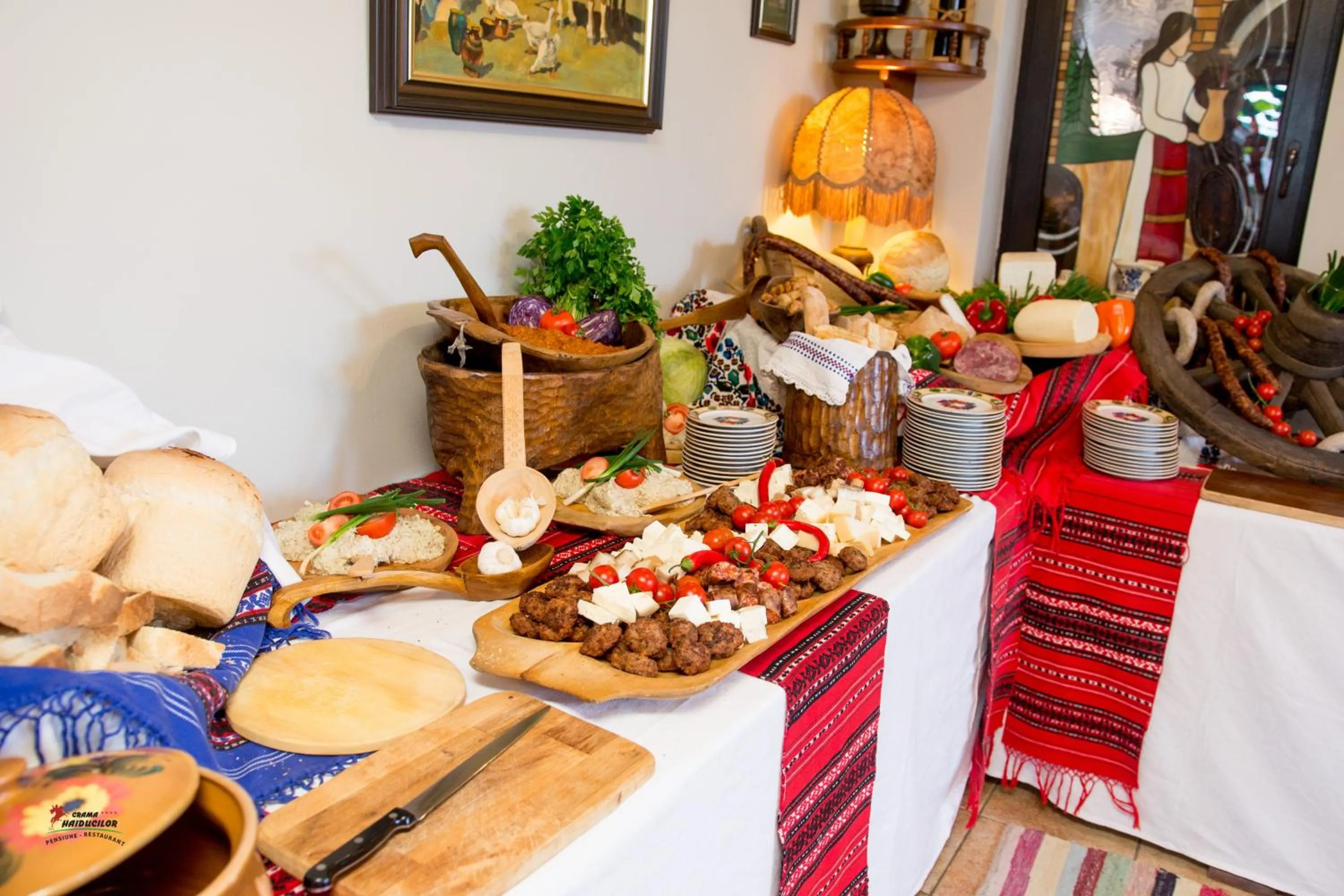 Food and drinks in Crama Haiducilor