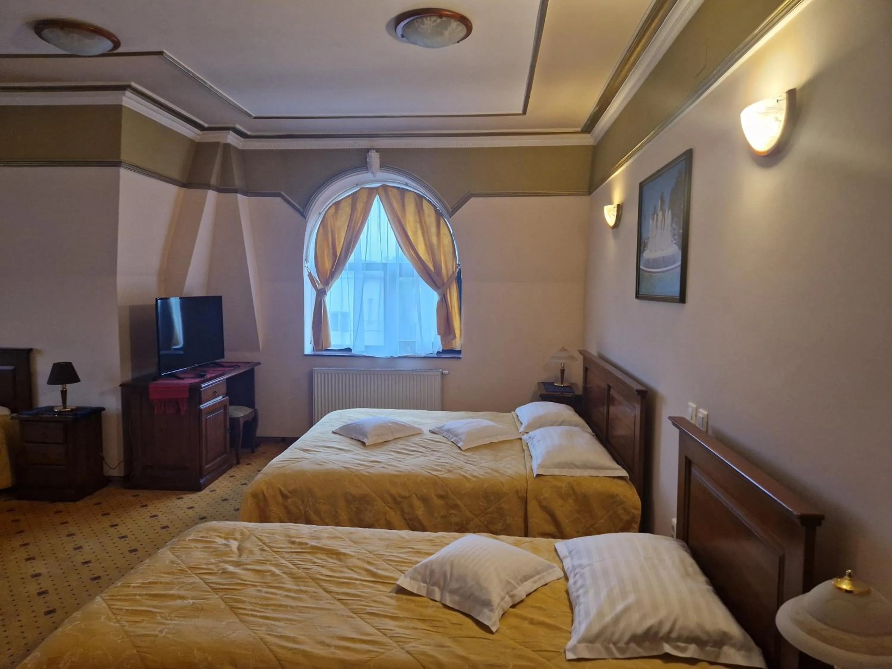 Bed in Crama Haiducilor