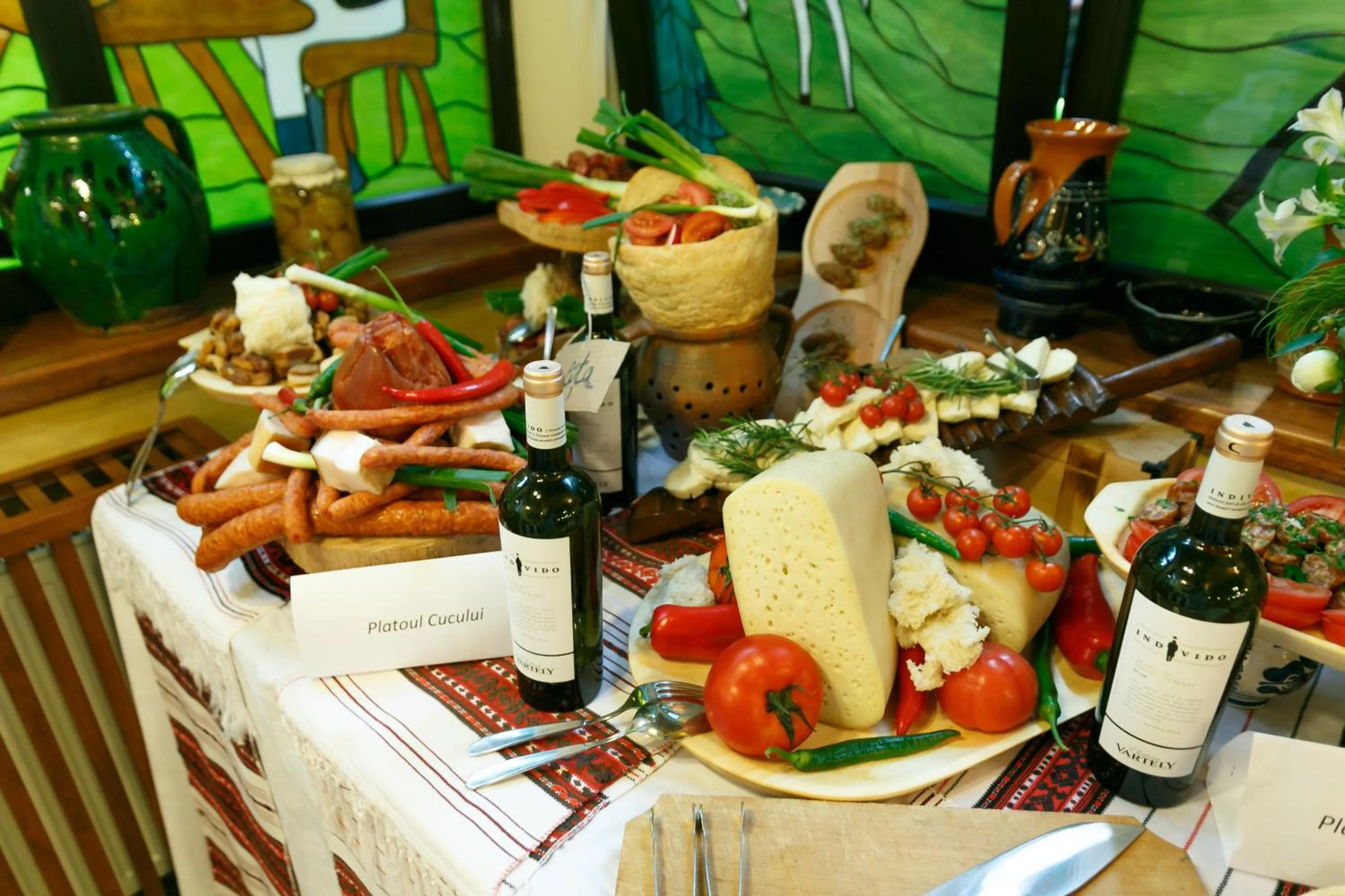 Restaurant/places to eat in Crama Haiducilor