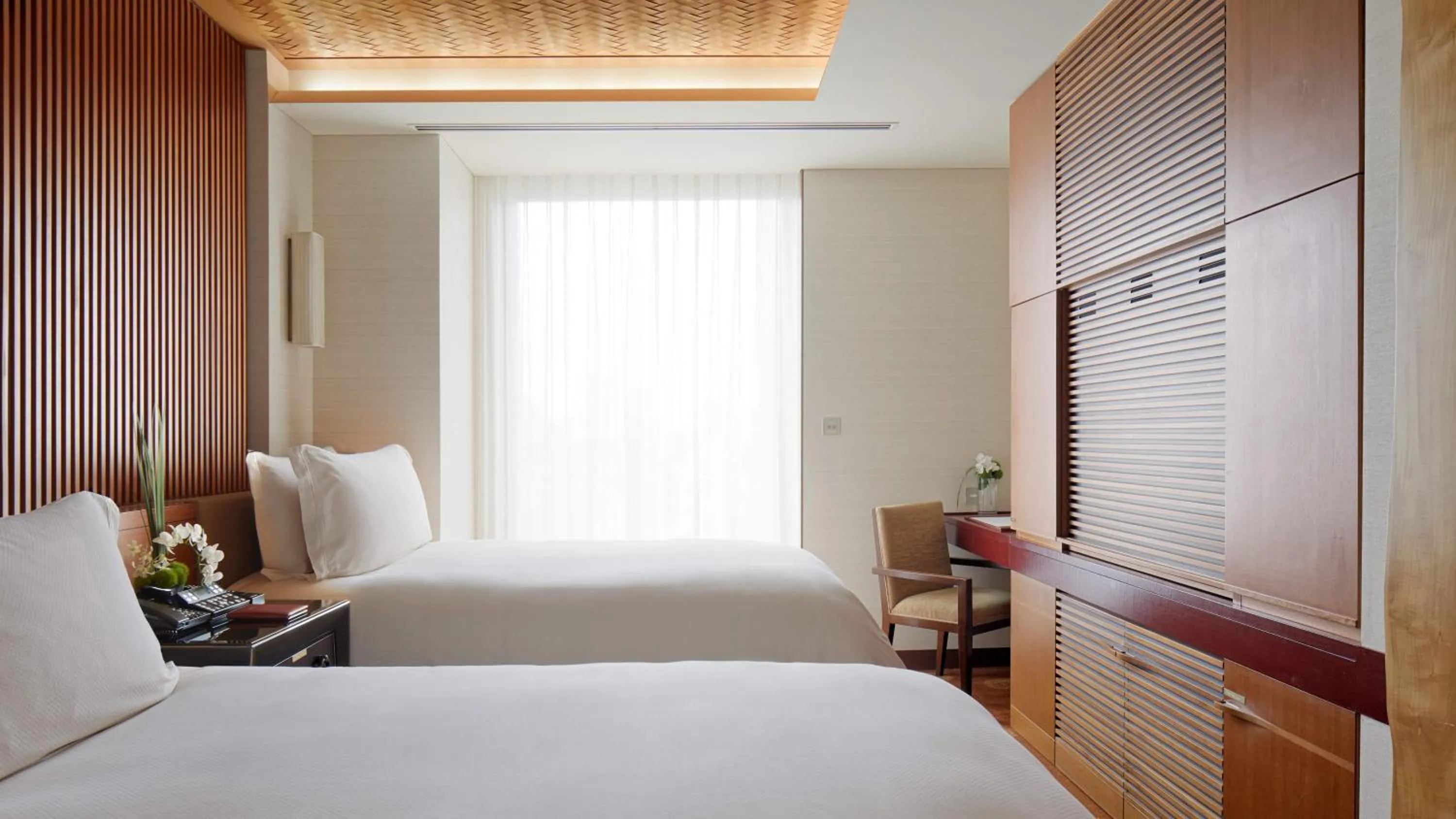 Bedroom, Bed in The Peninsula Tokyo