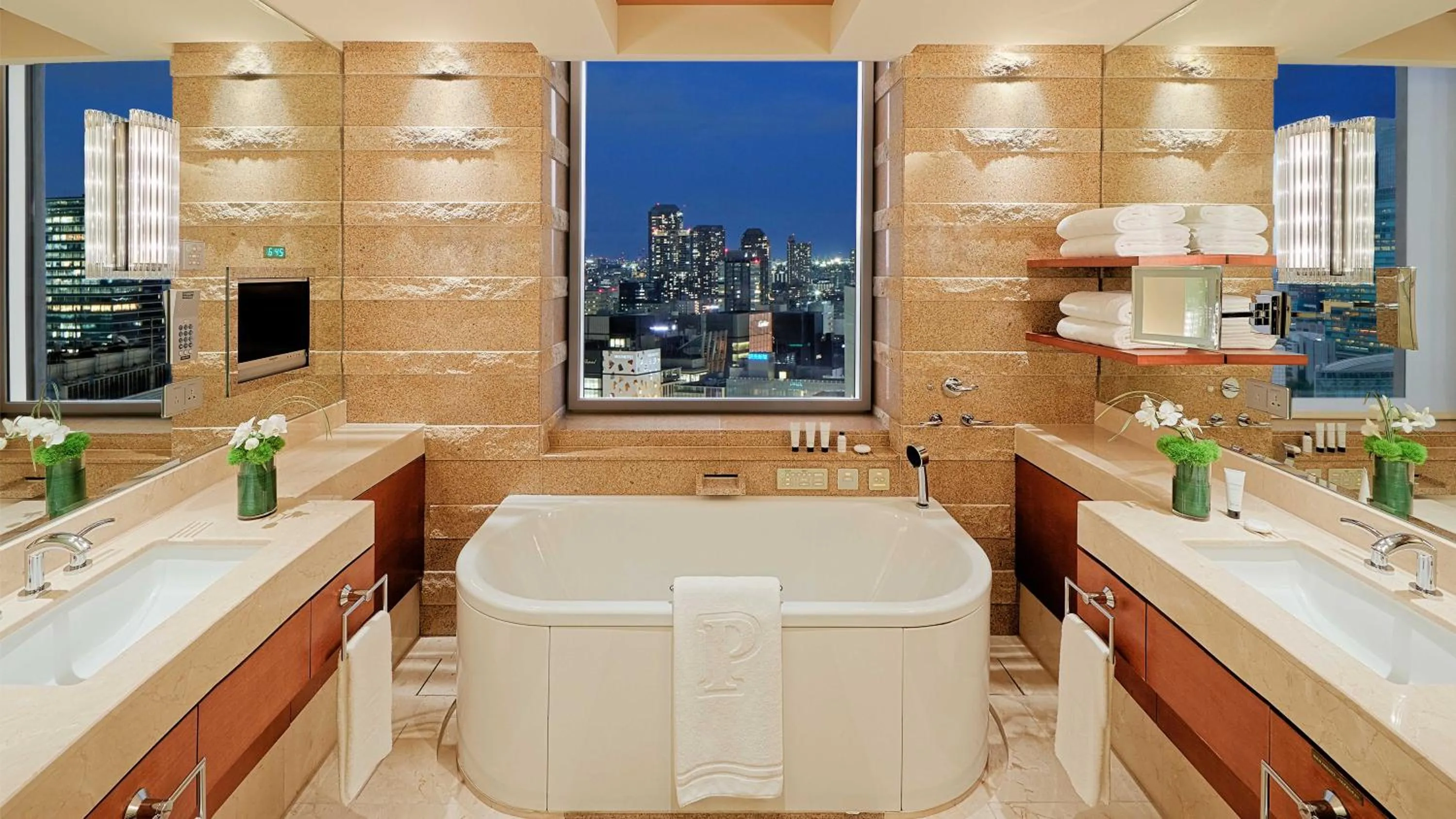 Bathroom in The Peninsula Tokyo