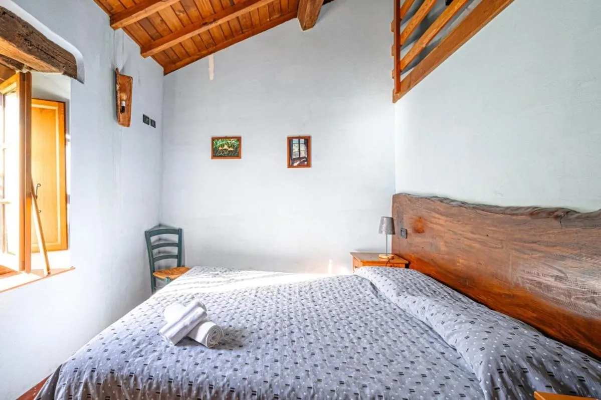 Bed in Agriturismo Pian di Fiume