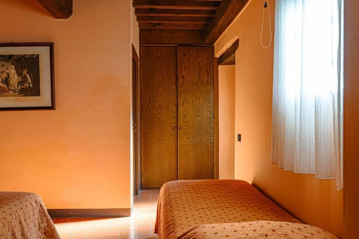 Bed in Agriturismo Pian di Fiume