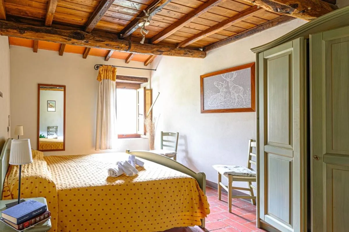 Bed in Agriturismo Pian di Fiume