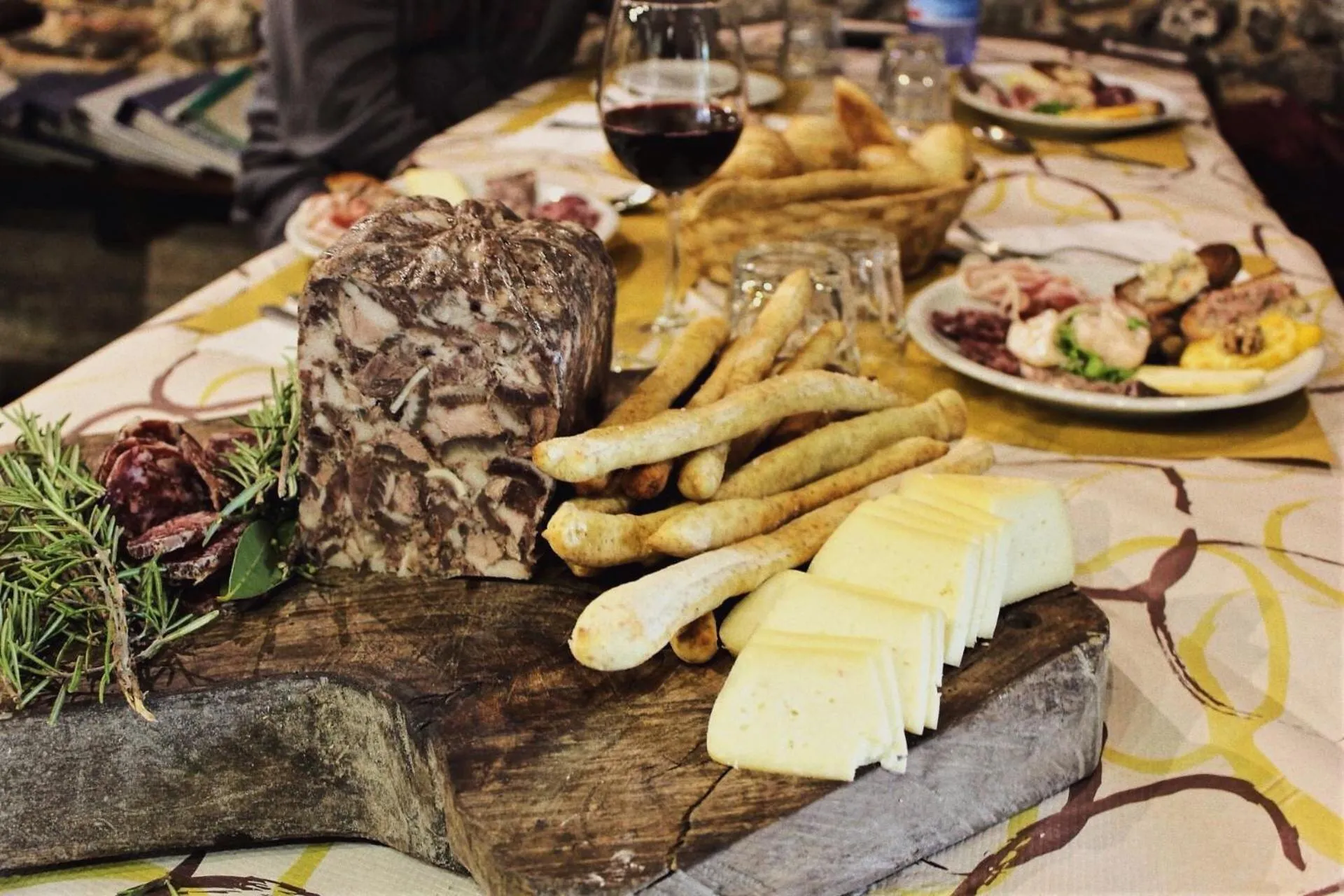 Restaurant/places to eat in Agriturismo Pian di Fiume