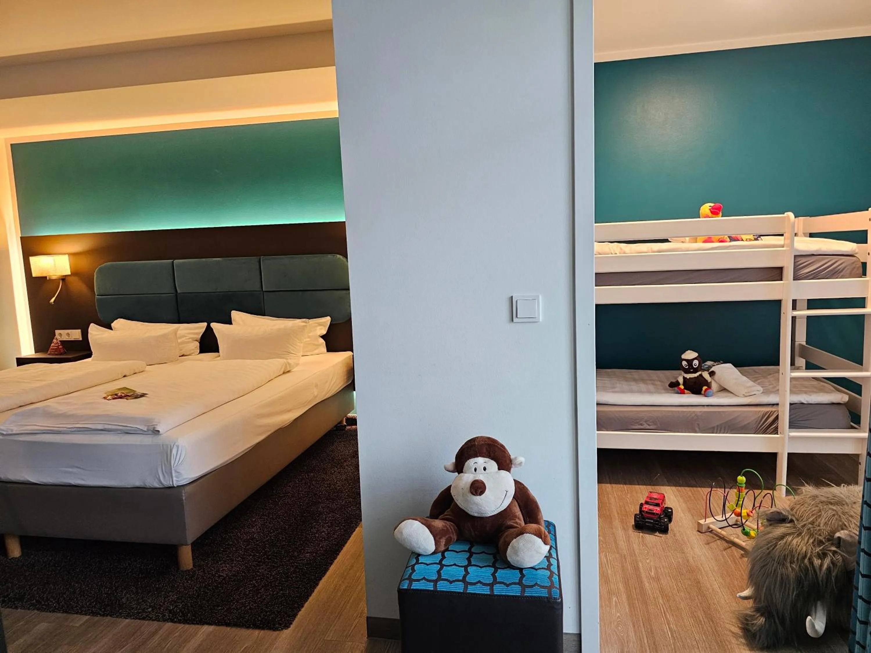 Photo of the whole room, Bed in Hotel Am Kaisersaal