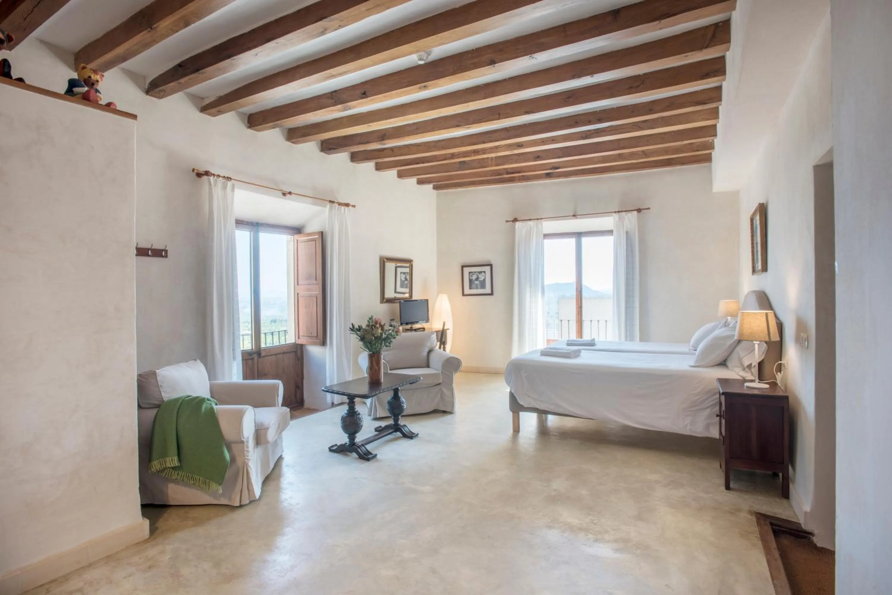 Bathroom, Bed in Sa Bisbal - Turismo de interior