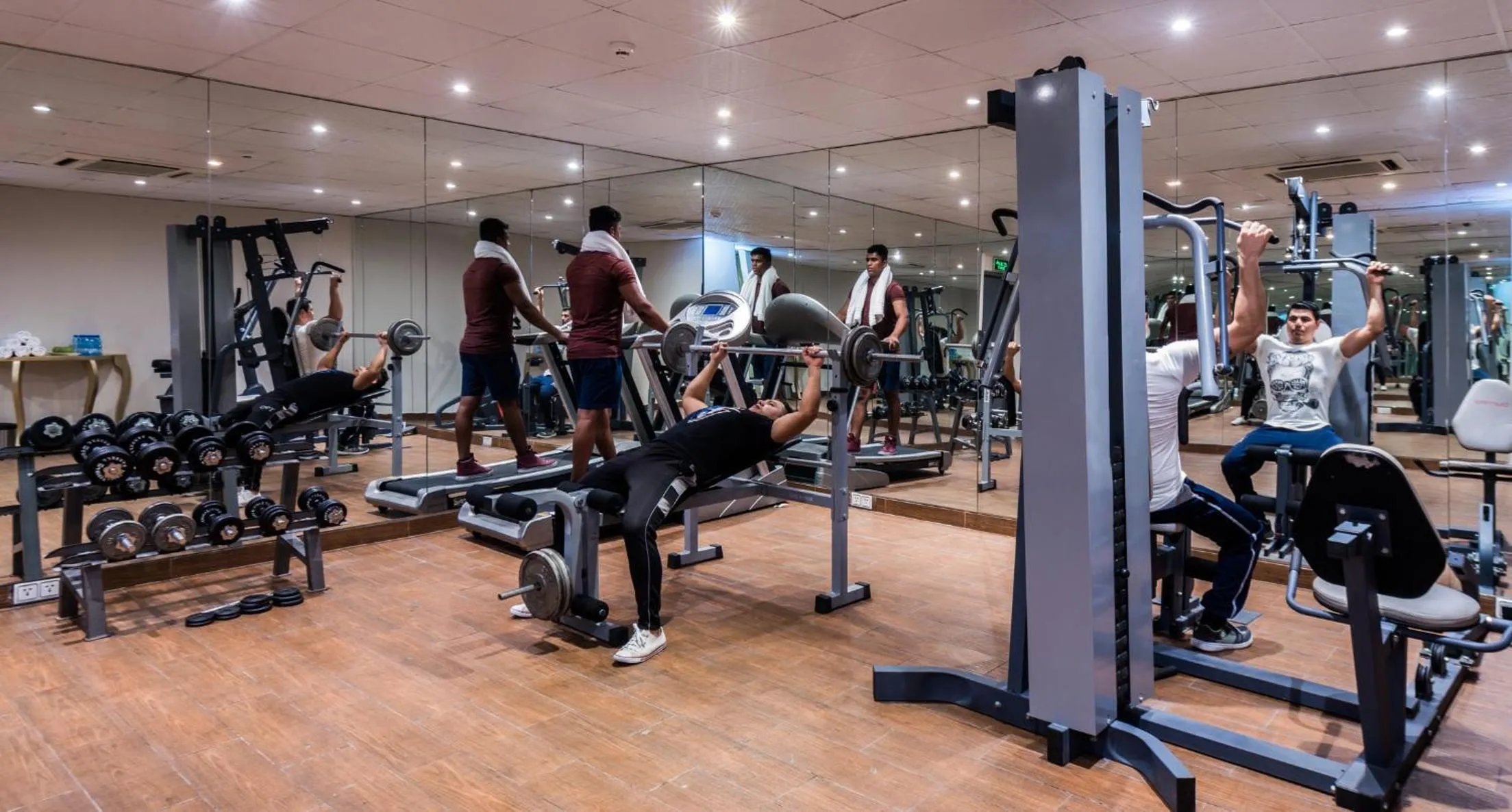 Fitness centre/facilities in Boudl Al Shatea