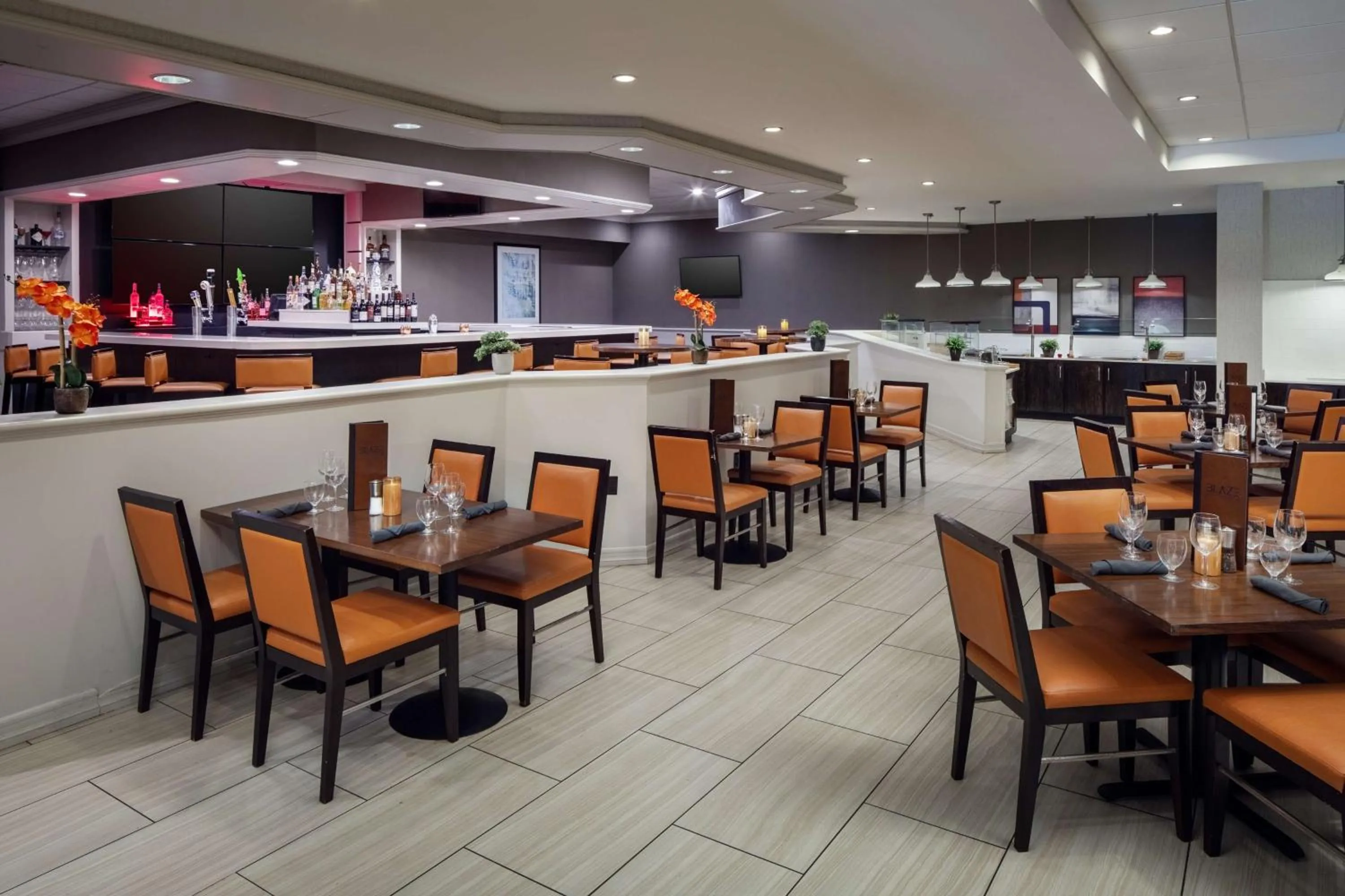 Lounge or bar in DoubleTree by Hilton Princeton