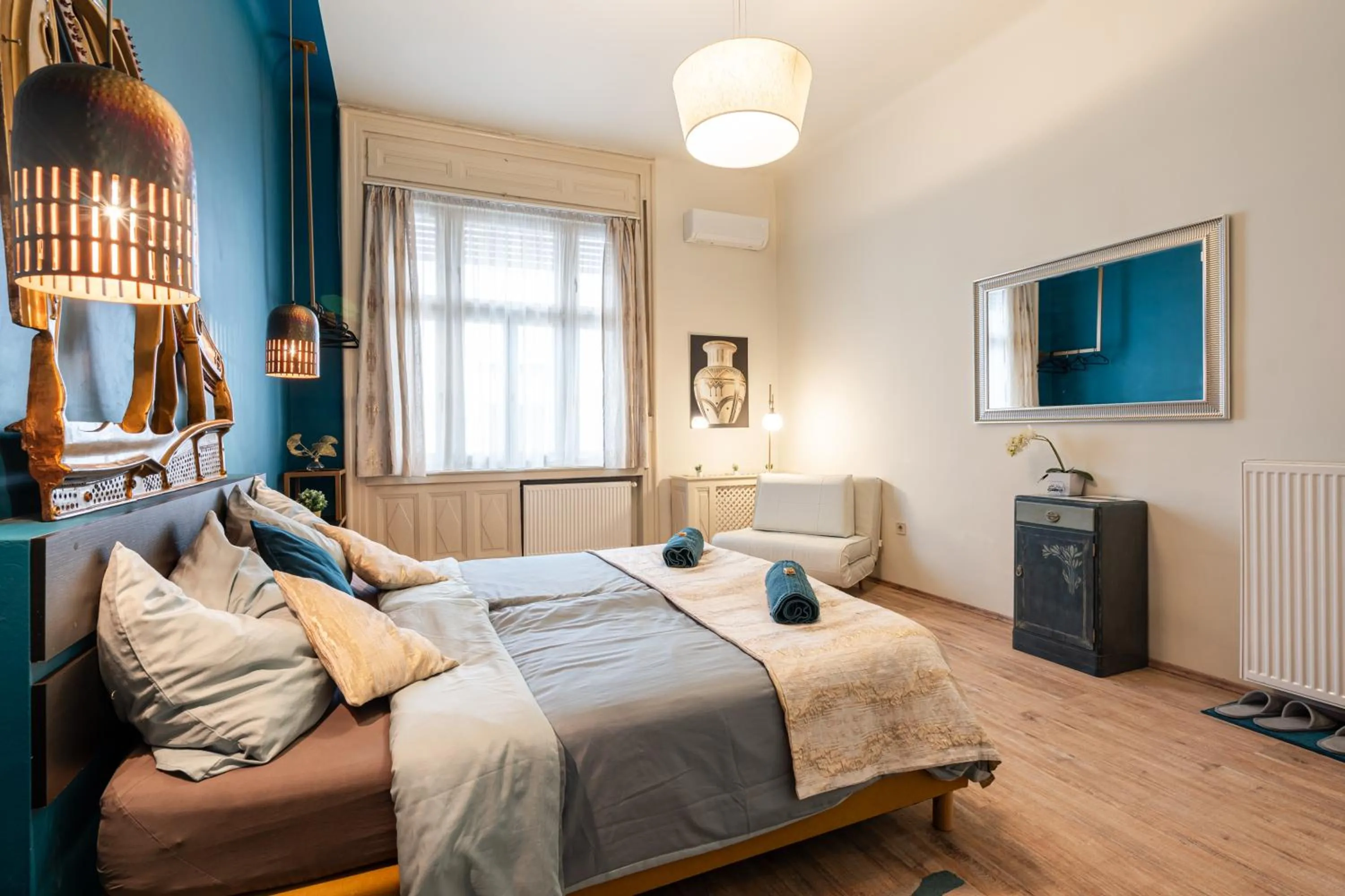 Bedroom, Bed in Park&Art Boutique Suites