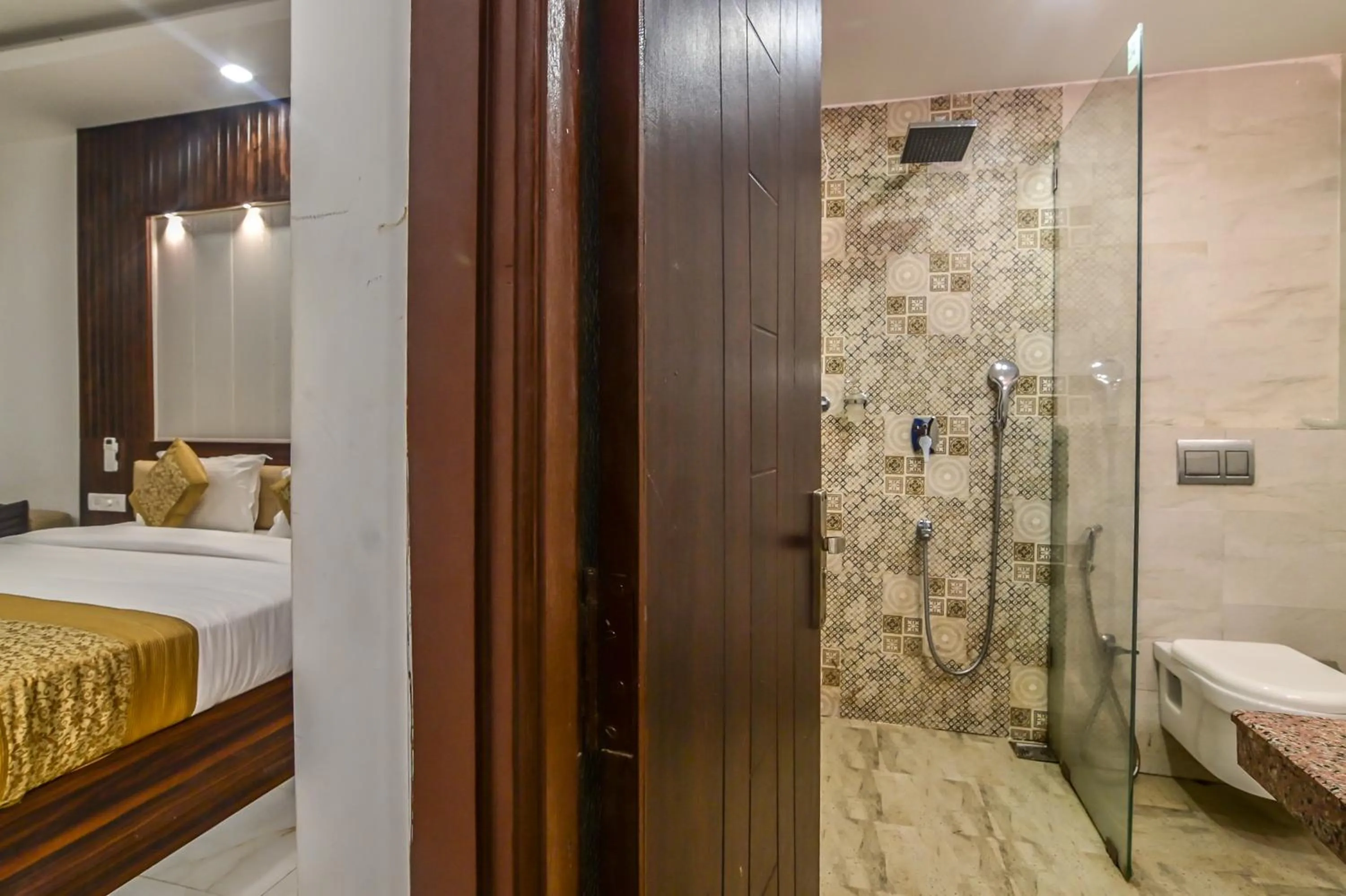 Bathroom in De Falcon Goa Beach Resort