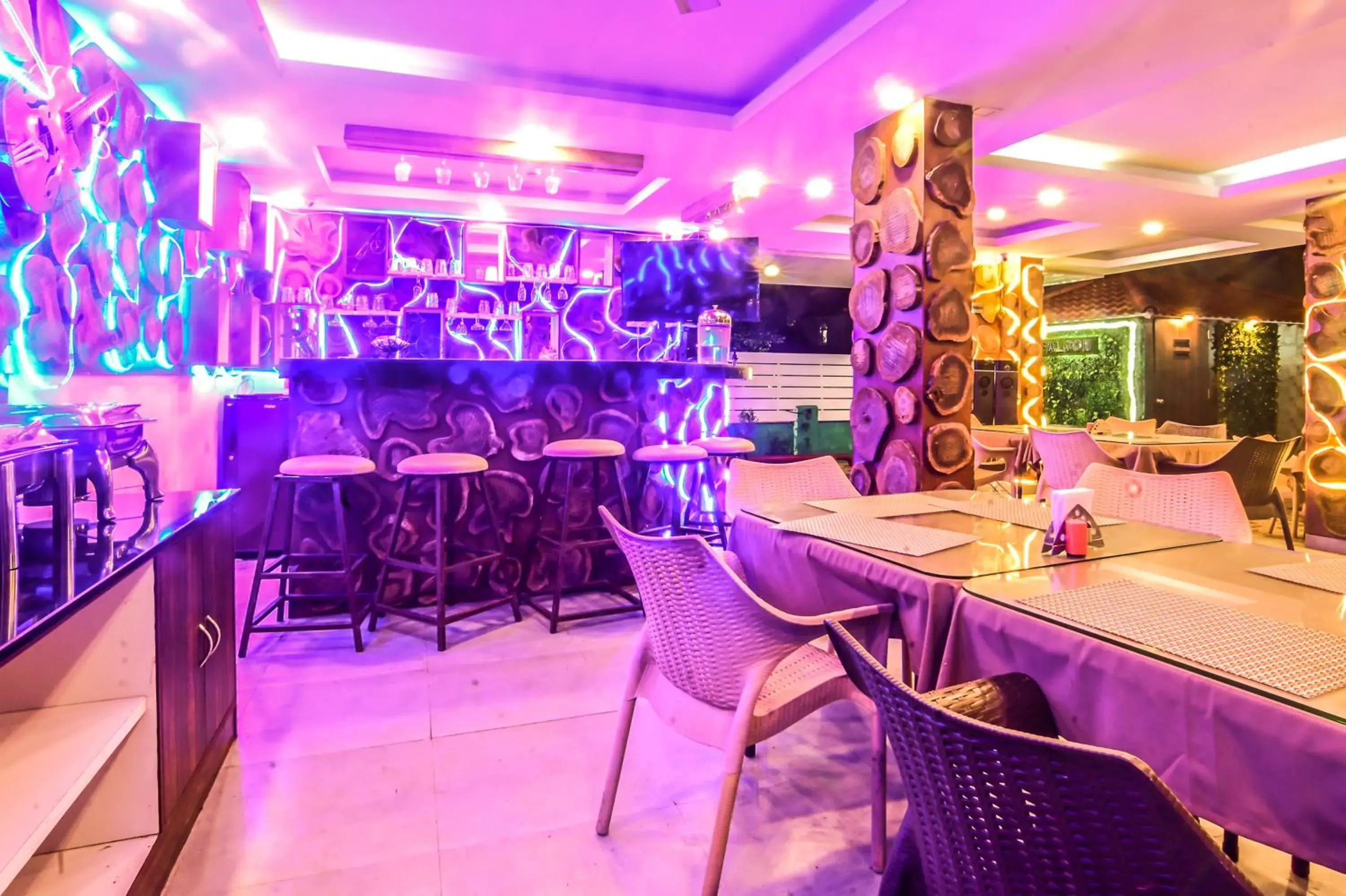 Restaurant/places to eat in De Falcon Goa Beach Resort Restaurant/places to eat in De Falcon Goa Beach Resort