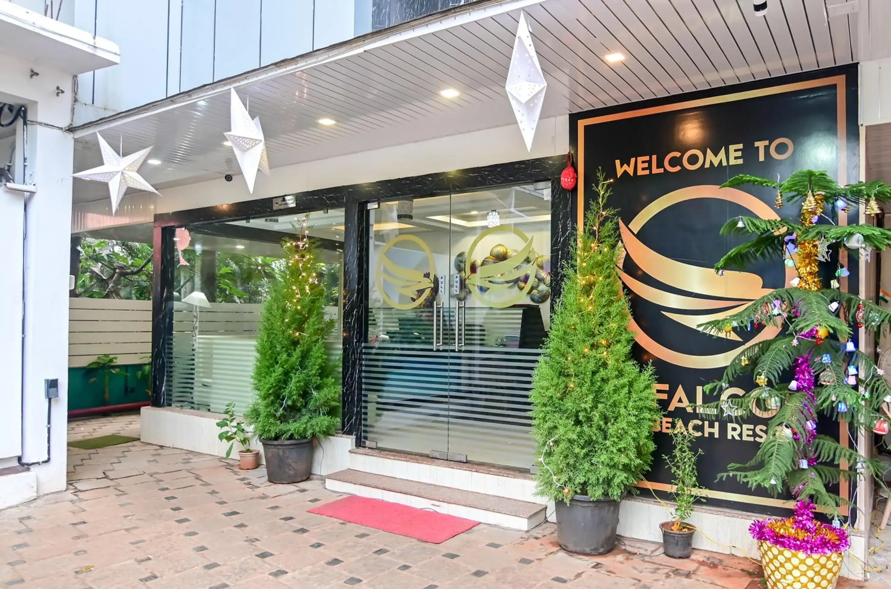 Facade/entrance in De Falcon Goa Beach Resort Facade/entrance in De Falcon Goa Beach Resort