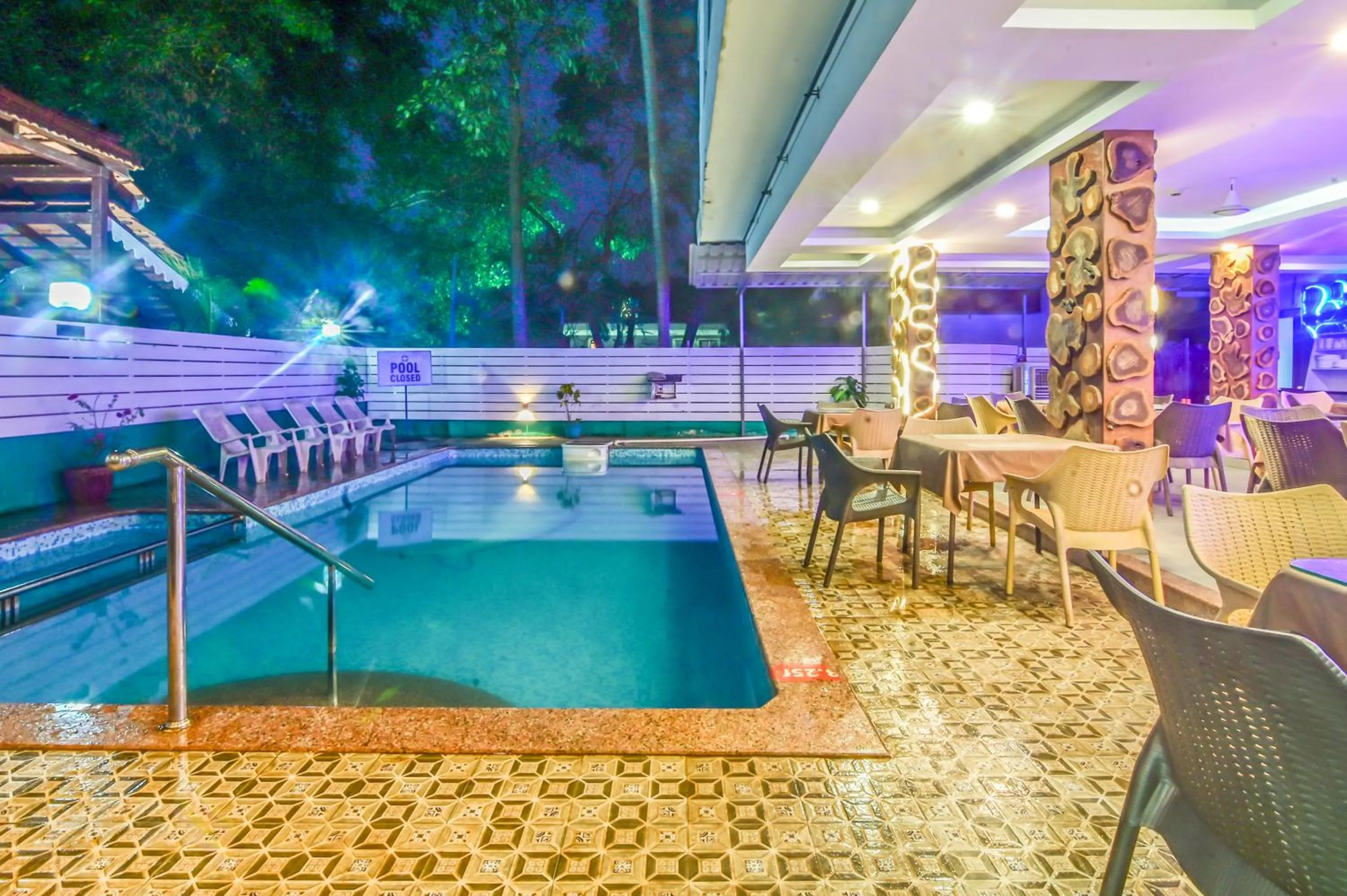 Swimming pool in De Falcon Goa Beach Resort