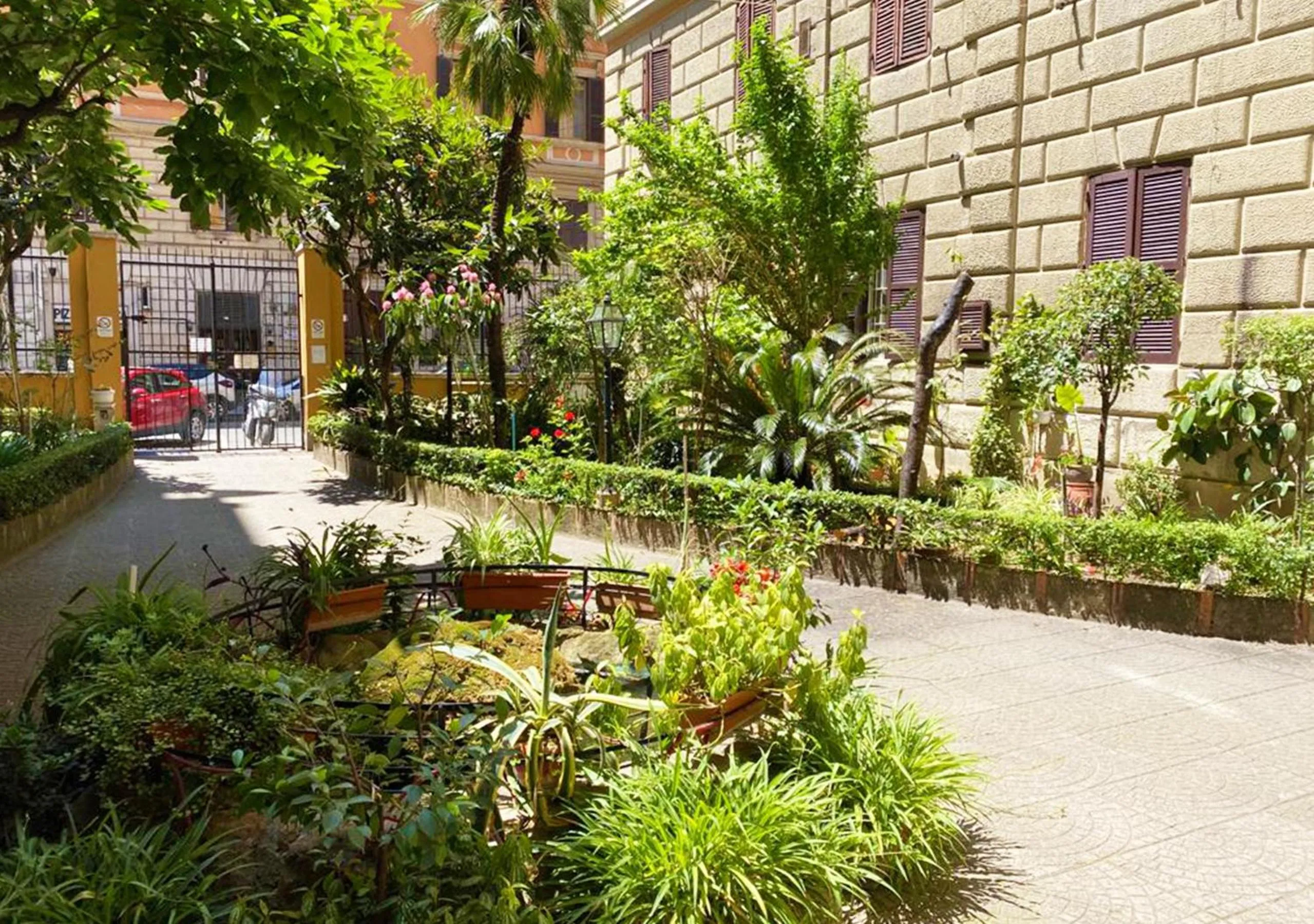 Facade/entrance in Sweet Dream Roma Termini