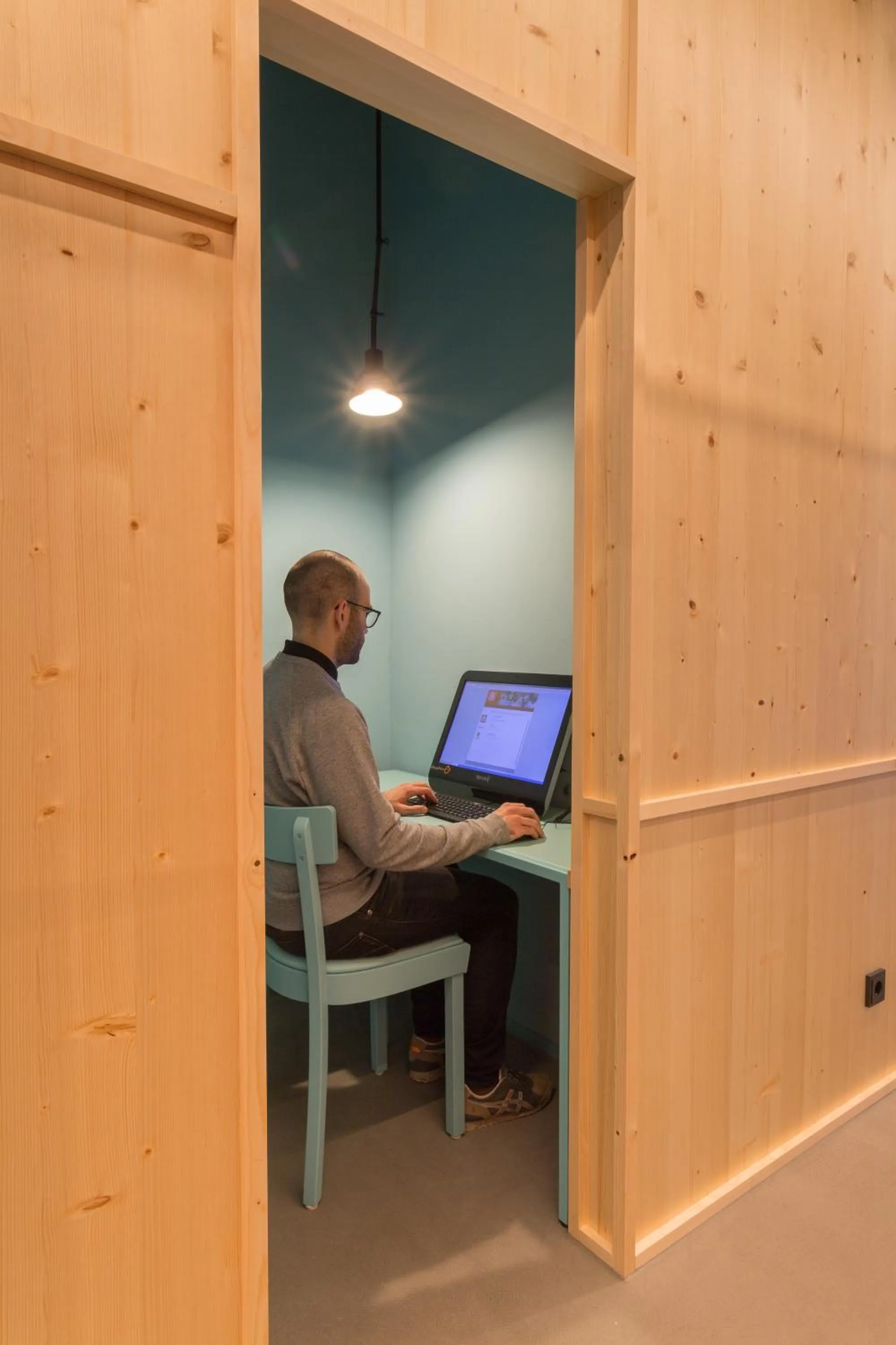 TV and multimedia in MEININGER Hotel Leipzig Hauptbahnhof