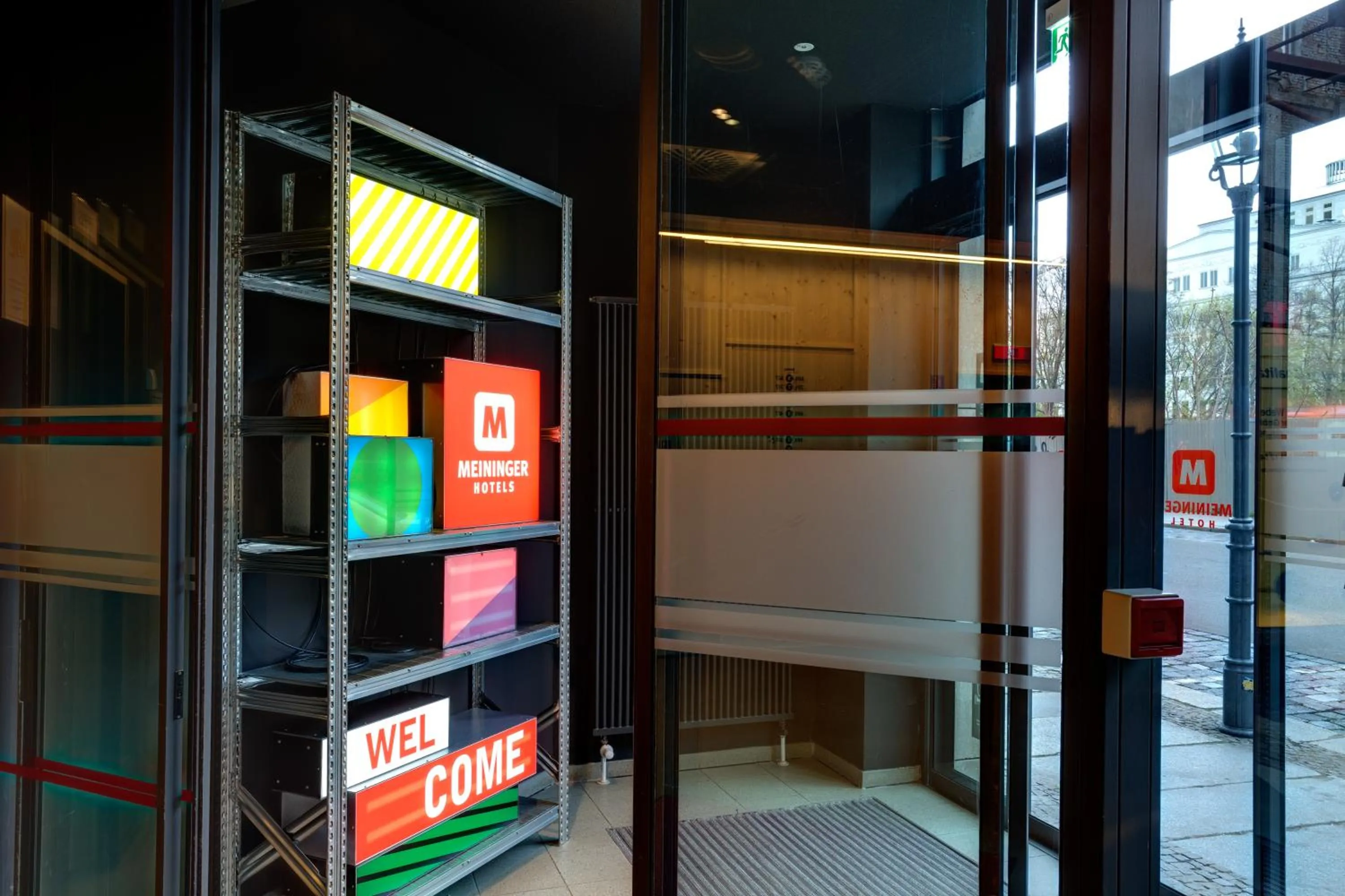 Facade/entrance in MEININGER Hotel Leipzig Hauptbahnhof