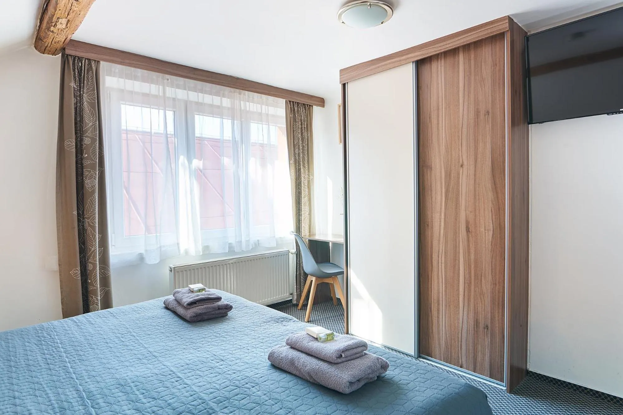 Property building, Bed in Wellness Hotel Kocanda