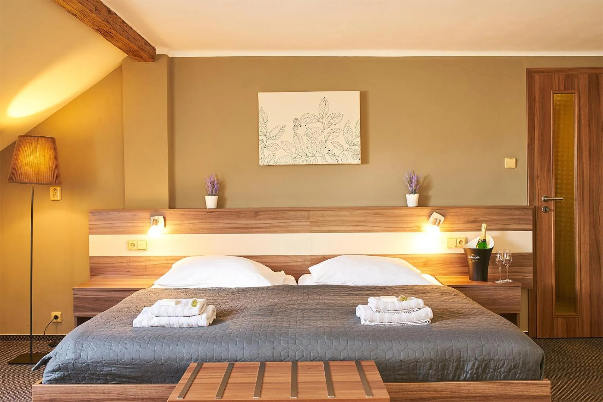 Property building, Bed in Wellness Hotel Kocanda