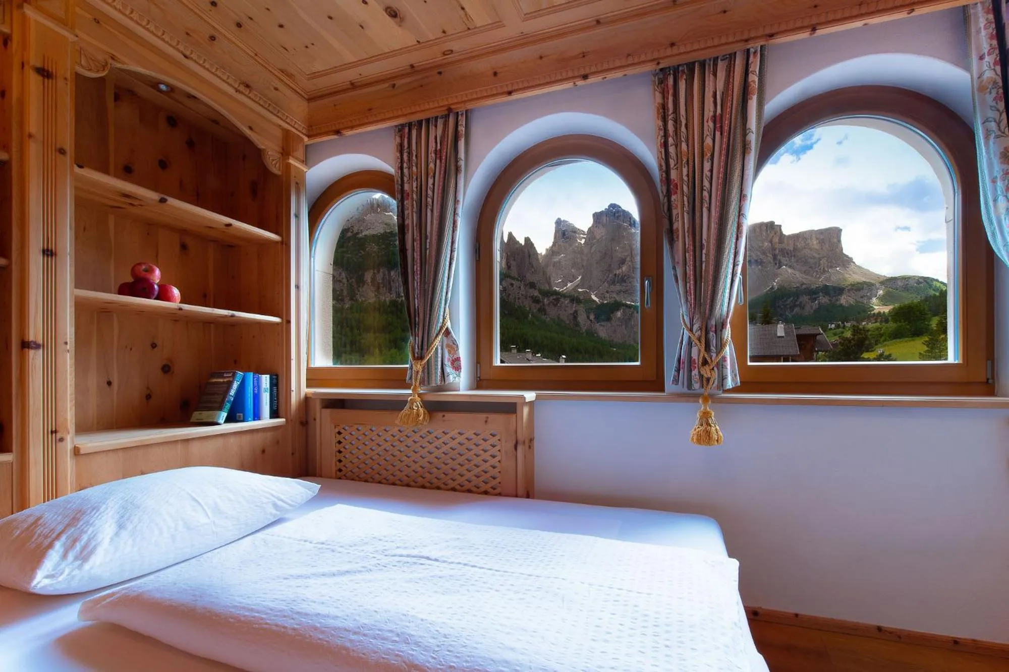 Bed in Residence Barbara