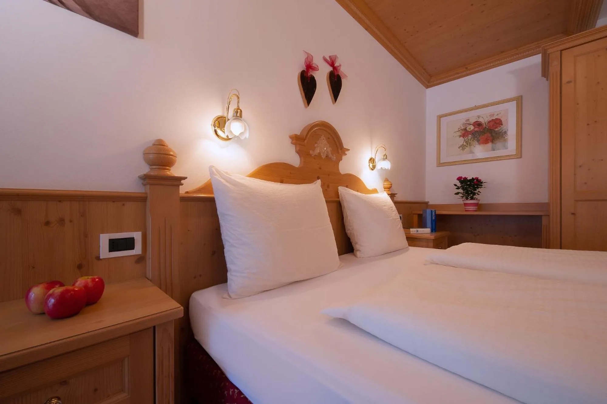 Decorative detail, Bed in Residence Barbara