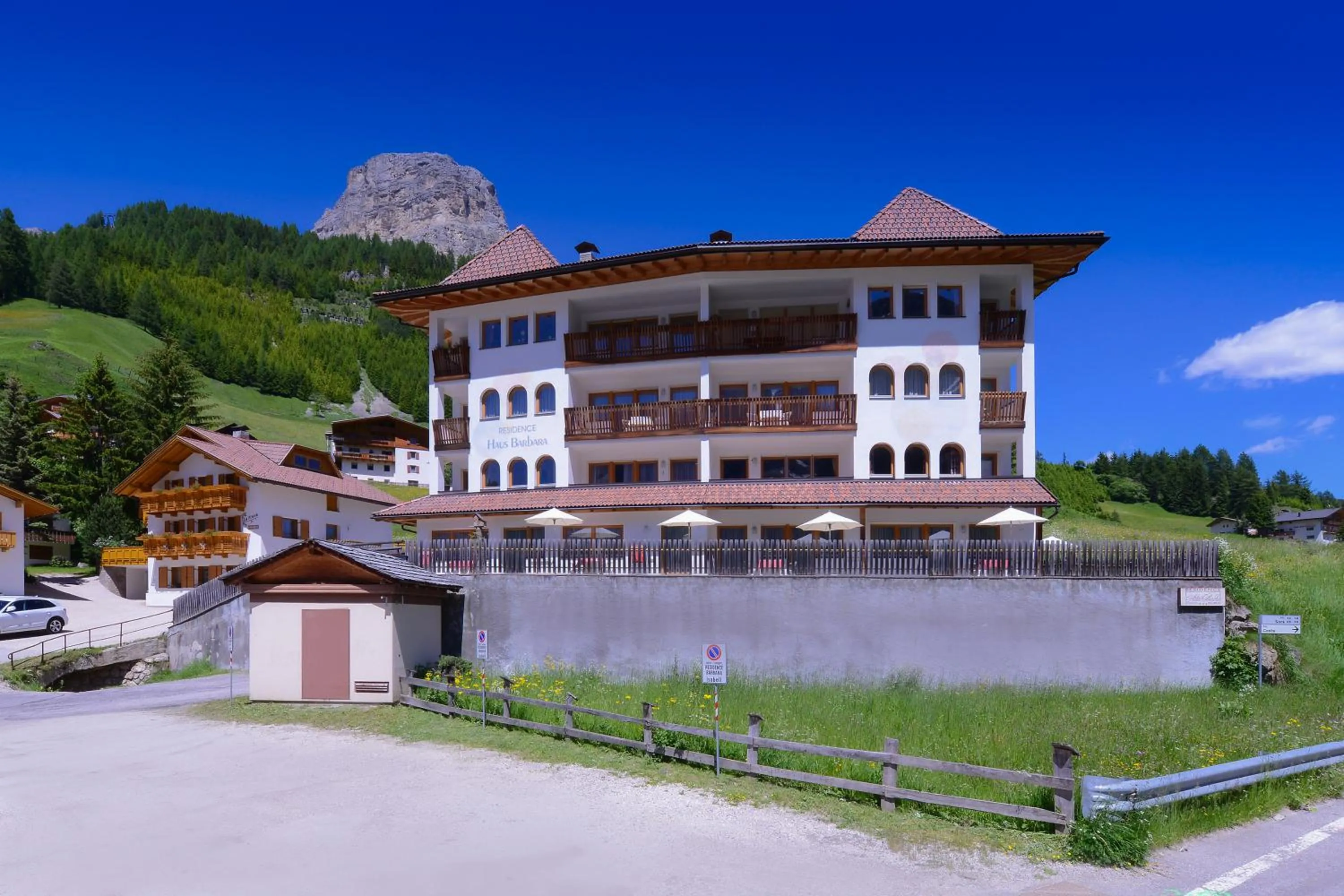 Facade/entrance in Residence Barbara