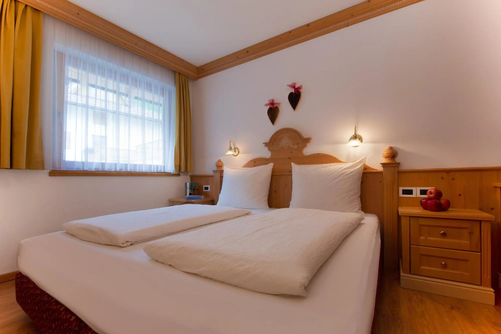 Photo of the whole room, Bed in Residence Barbara