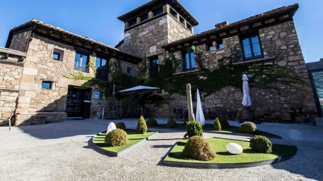 Hotel Restaurante Masía la Torre Hotel Restaurante Masía la Torre