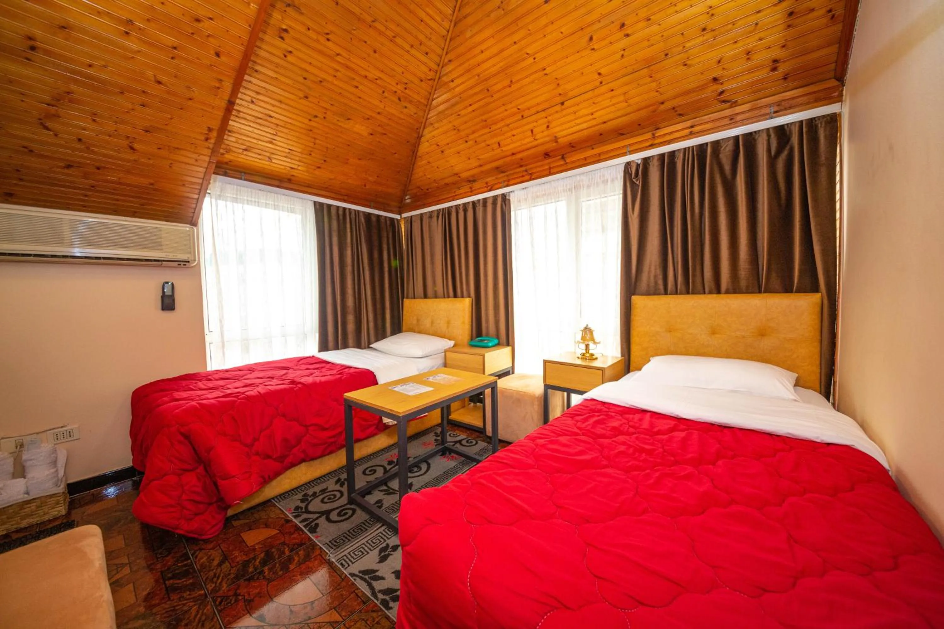 Bedroom, Bed in Hotel Pik Loti