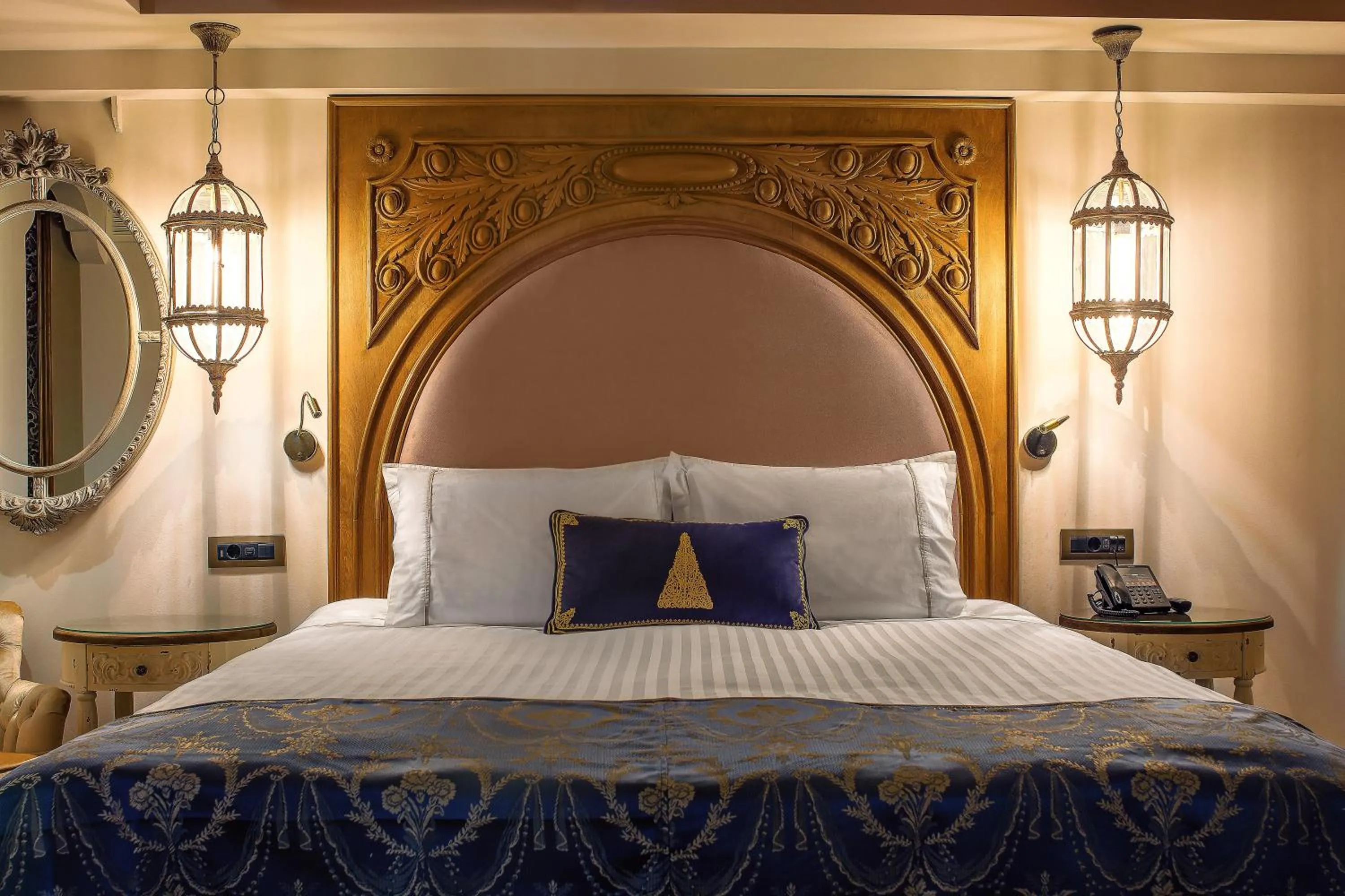 Bed in KAMARES Historic Boutique Hotel & Spa