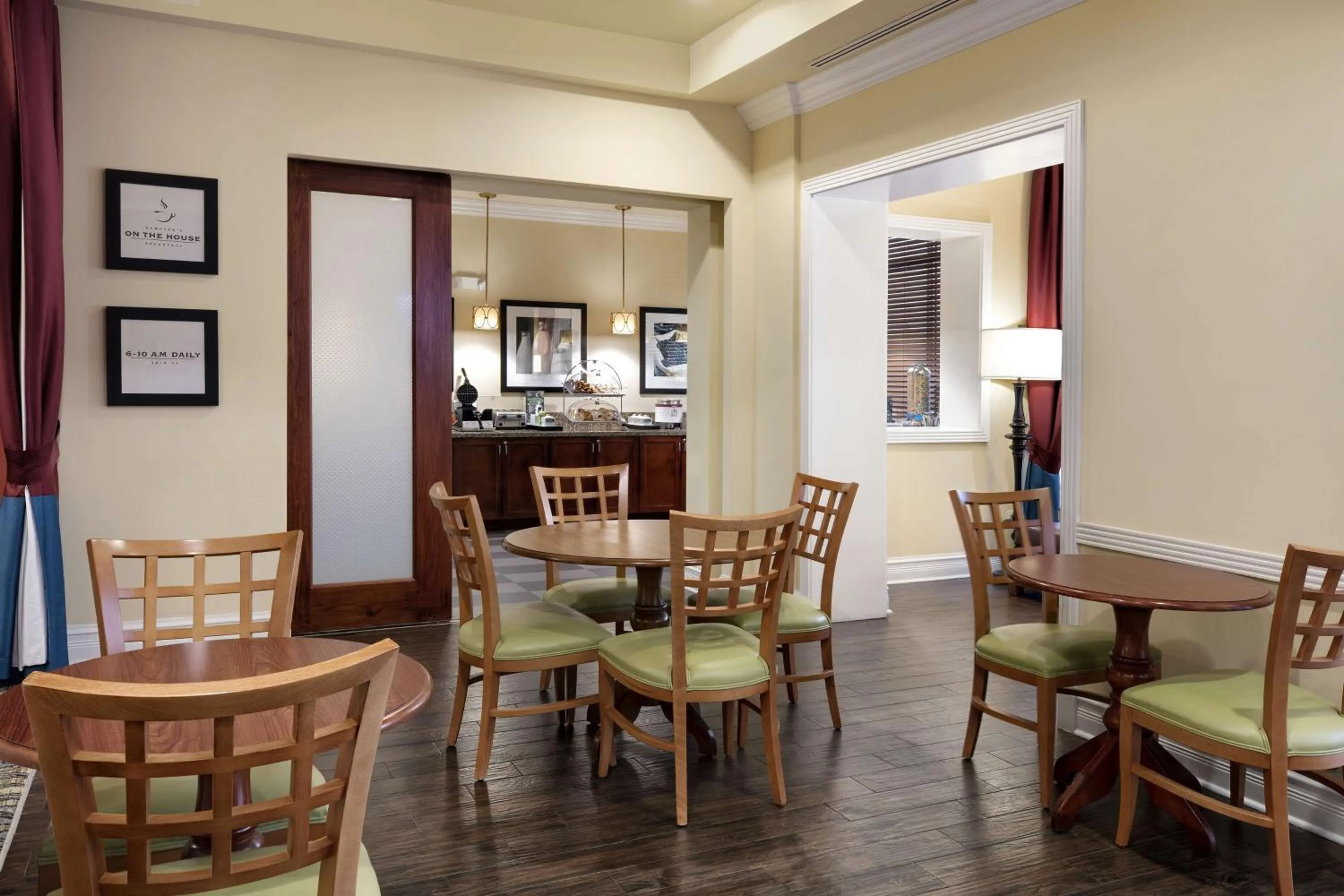 Breakfast in Hampton Inn West Palm Beach Central Airport