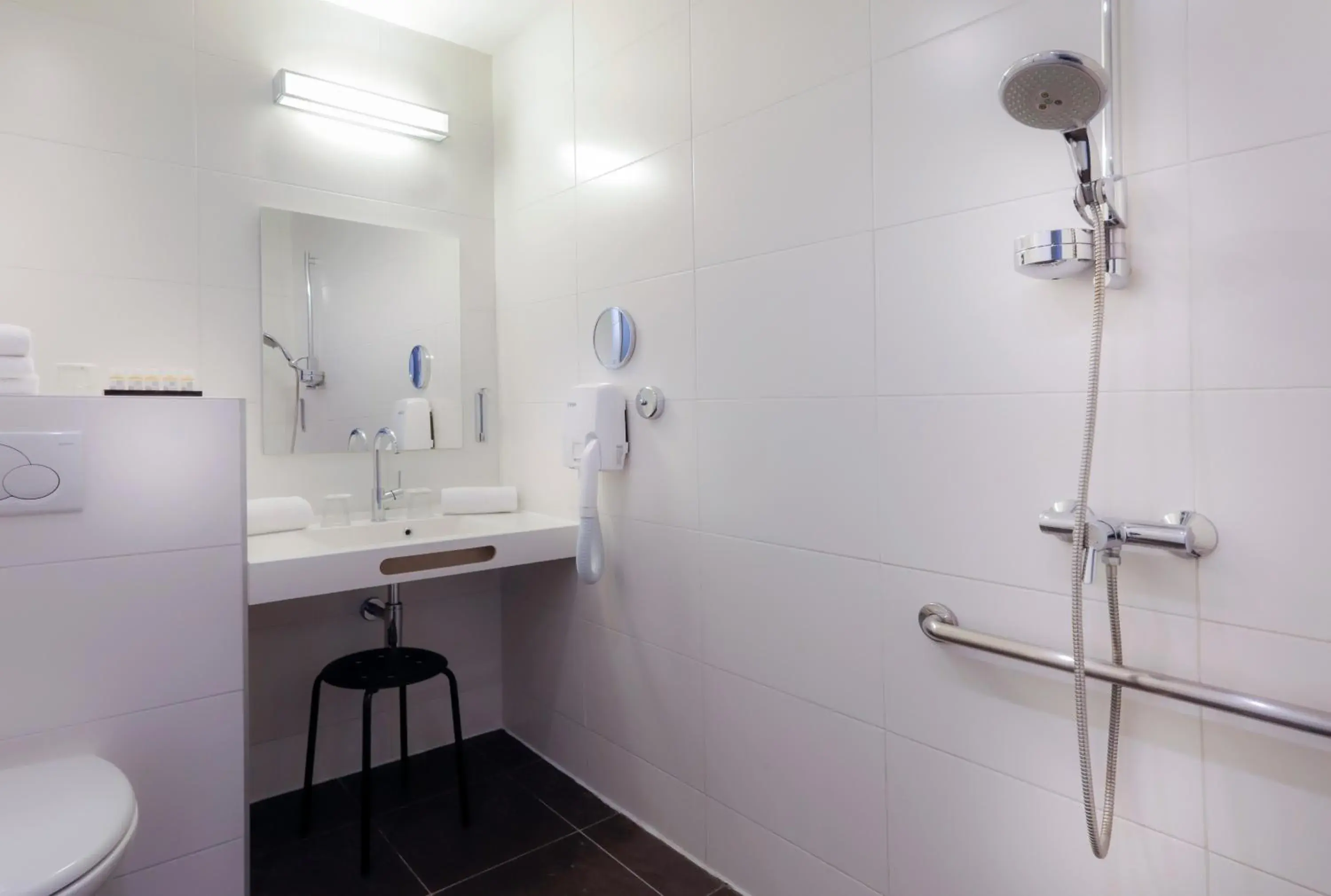 Bathroom in Hôtel Ambre