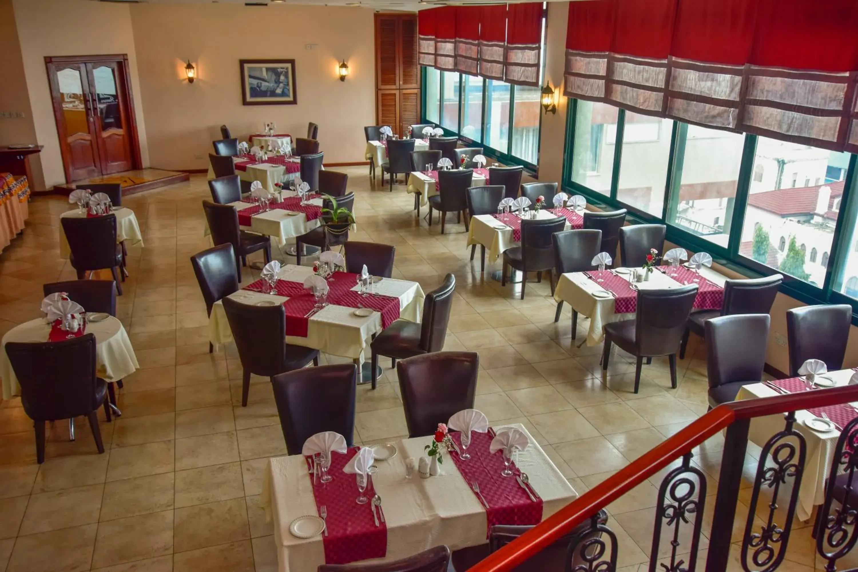Restaurant/places to eat in Harbour View Suites Restaurant/places to eat in Harbour View Suites