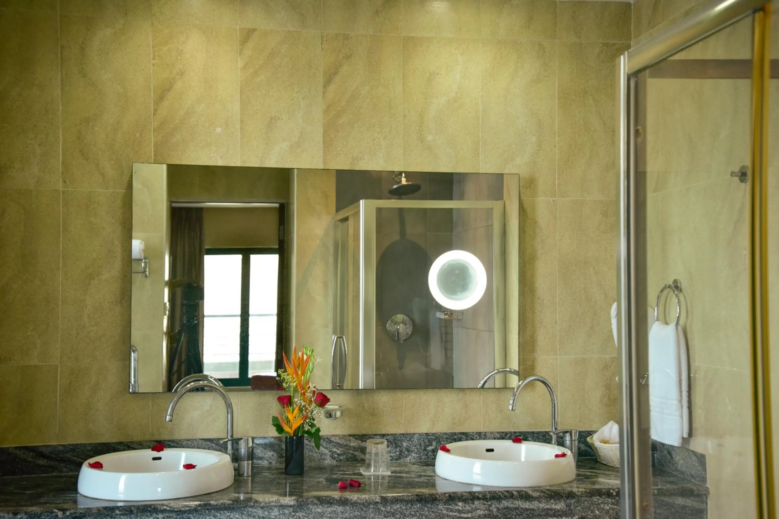 Bathroom in Harbour View Suites