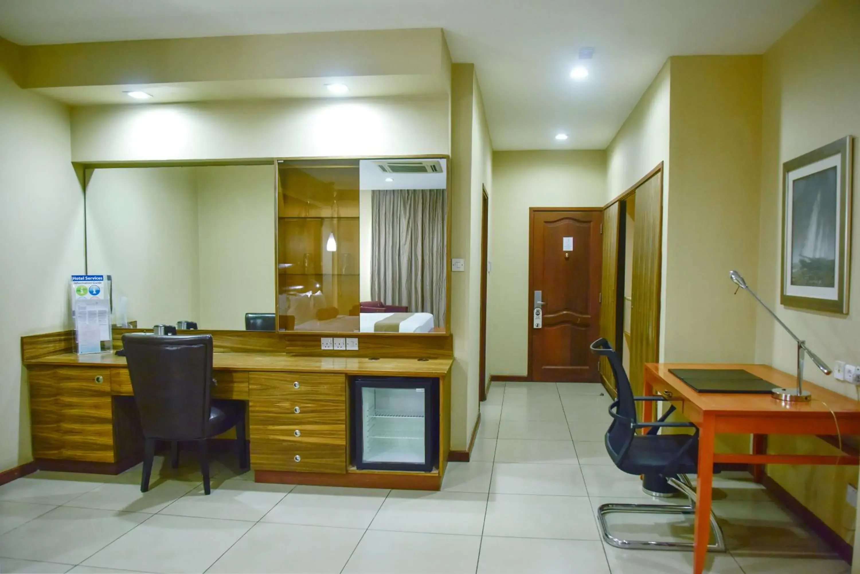 hair dresser in Harbour View Suites hair dresser in Harbour View Suites