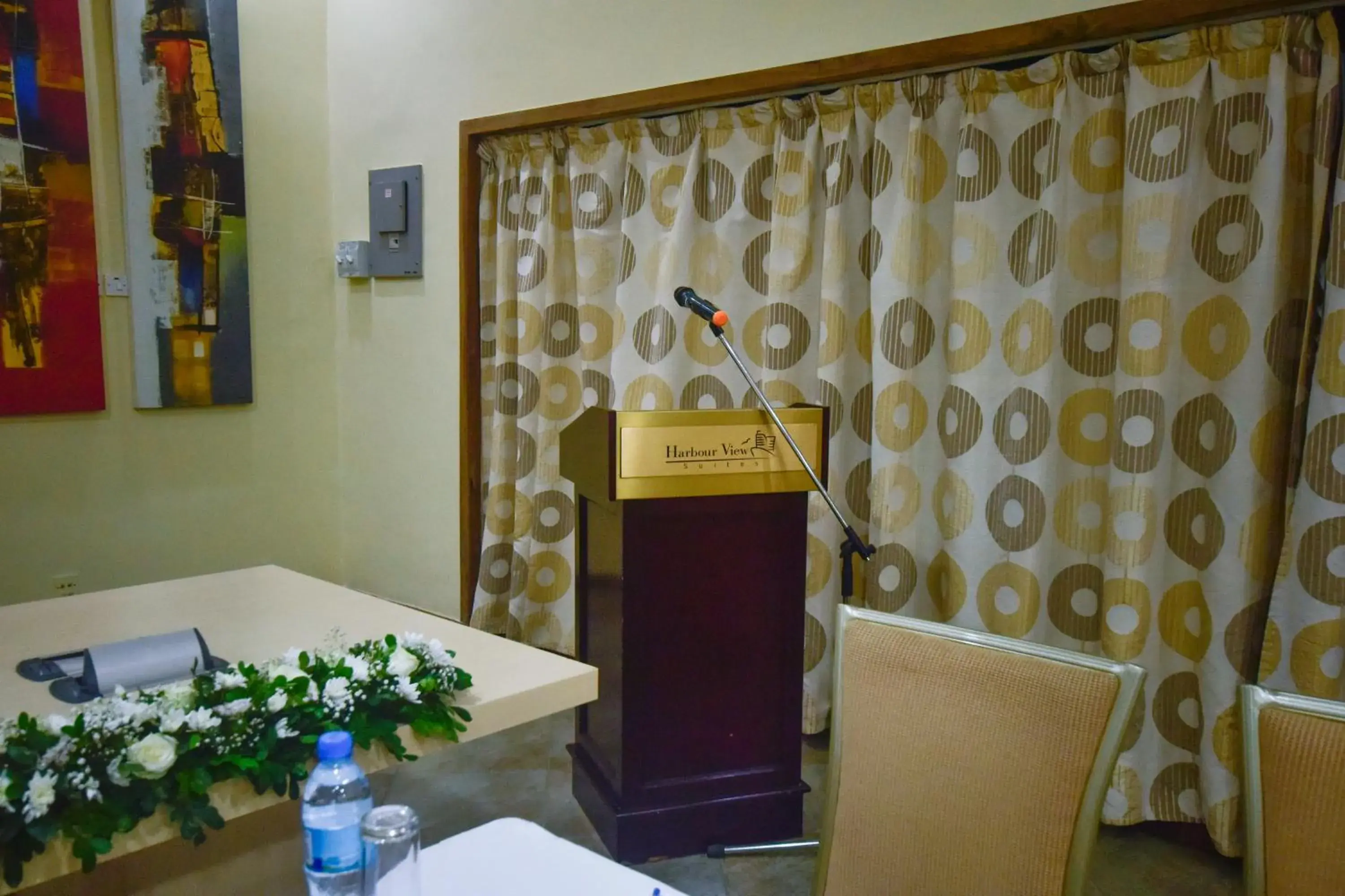 Meeting/conference room in Harbour View Suites Meeting/conference room in Harbour View Suites