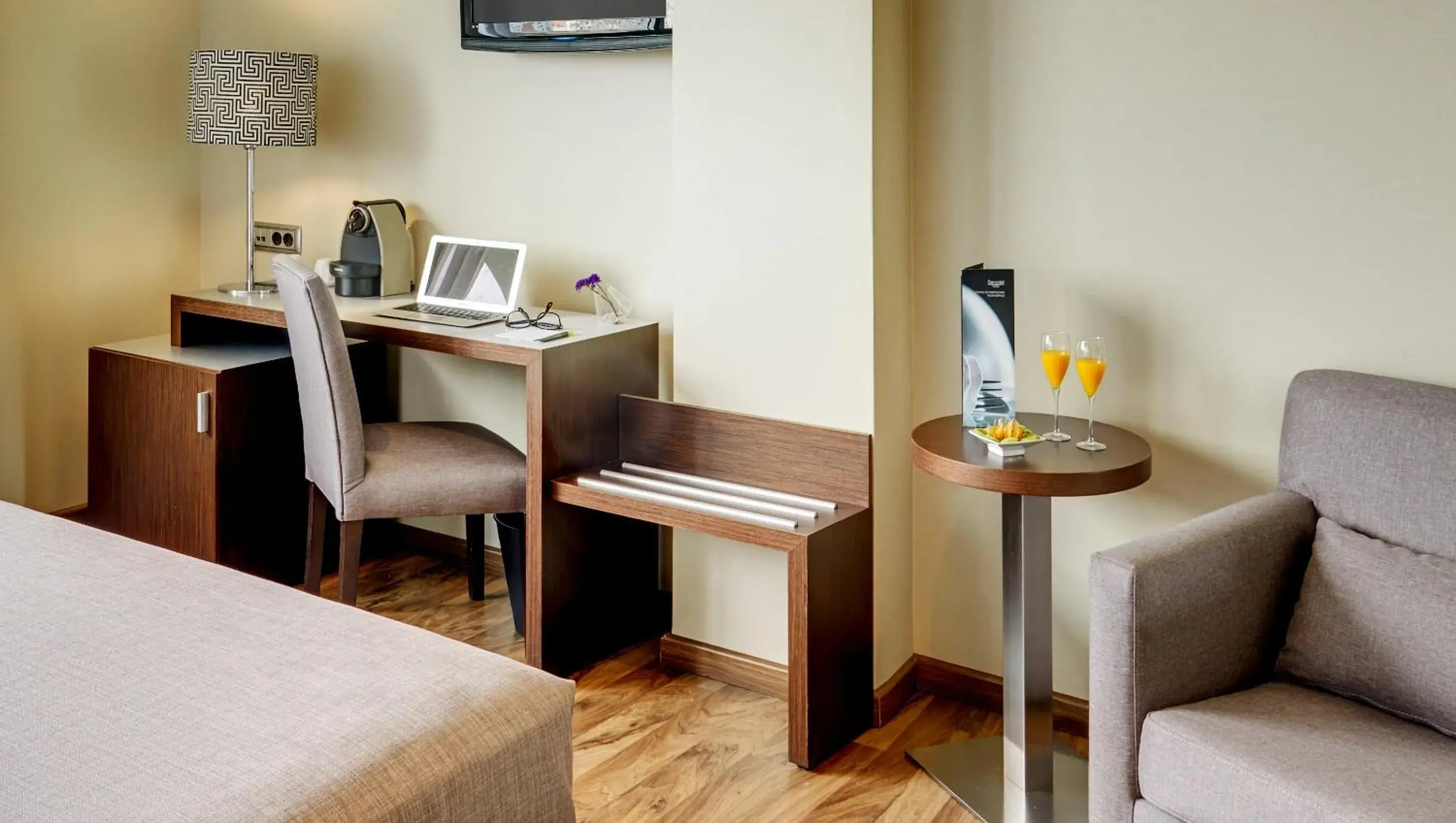 Photo of the whole room in Sercotel JC1 Murcia Photo of the whole room in Sercotel JC1 Murcia