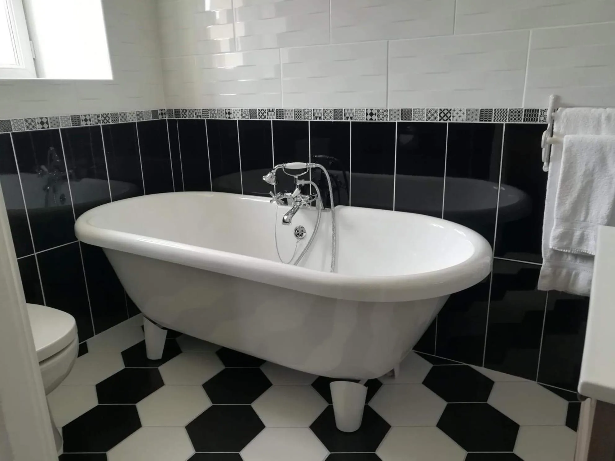 Bathroom in L'Auberge du Port des Roches