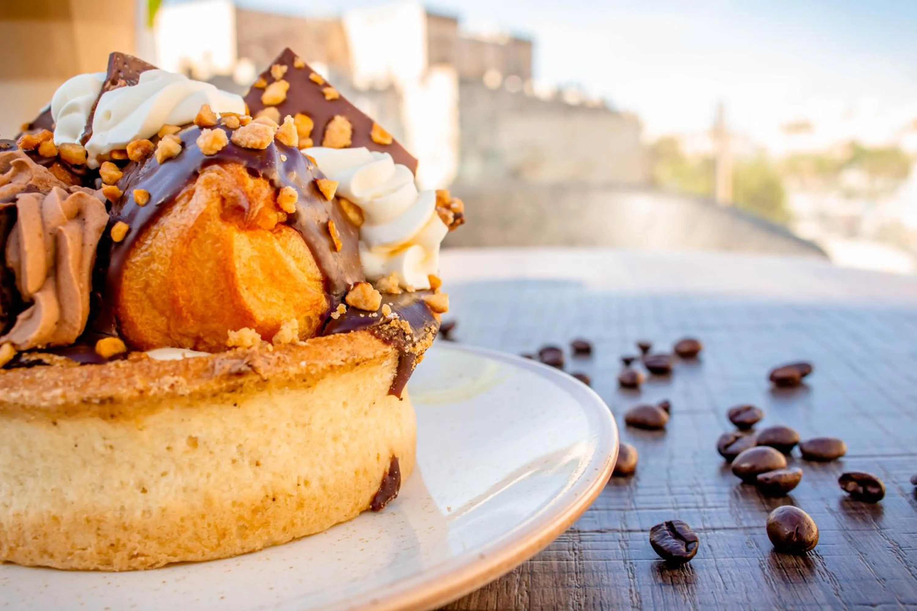 Food in Golden Walls Hotel