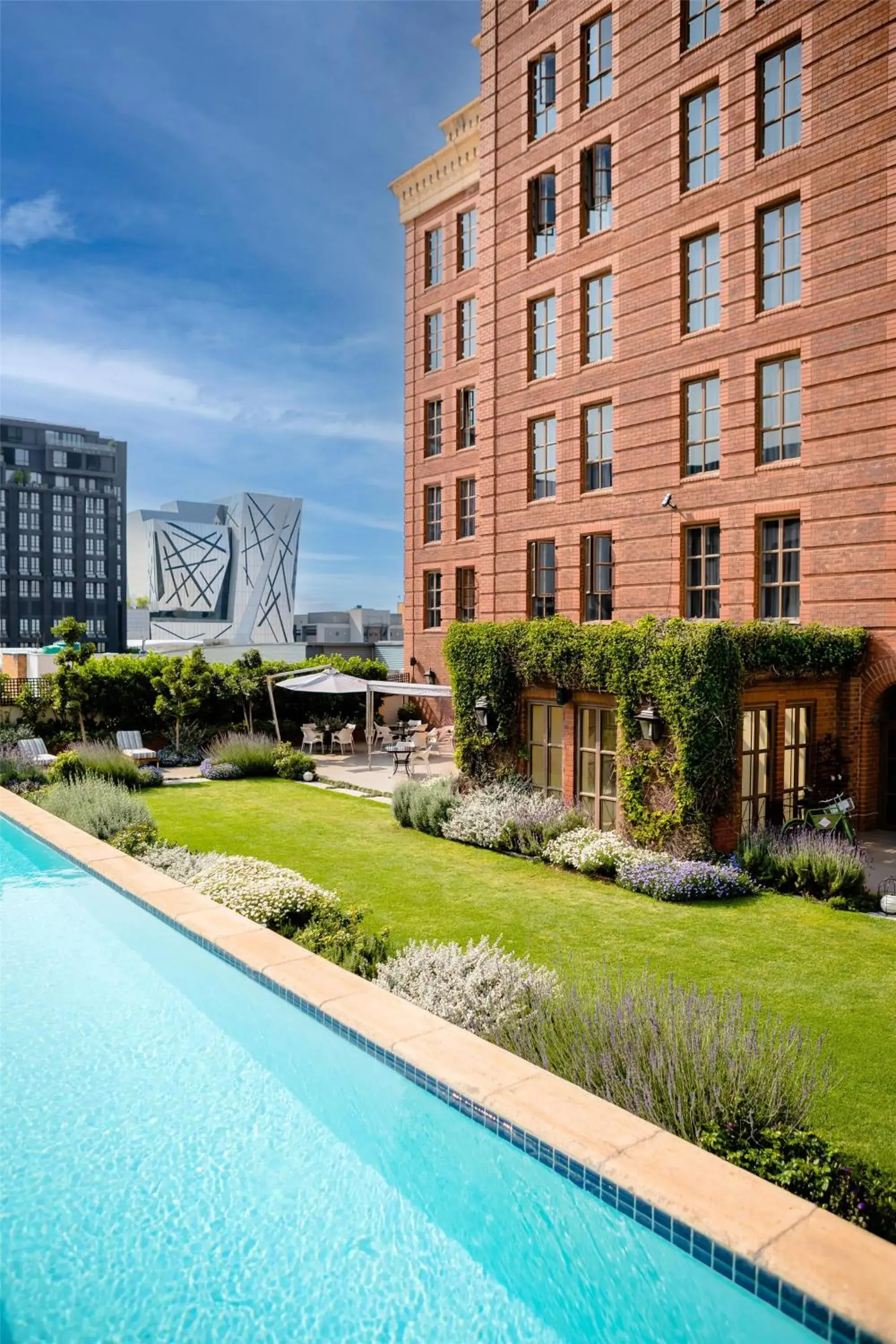 Property building in 54 on Bath, Johannesburg Rosebank Property building in 54 on Bath, Johannesburg Rosebank