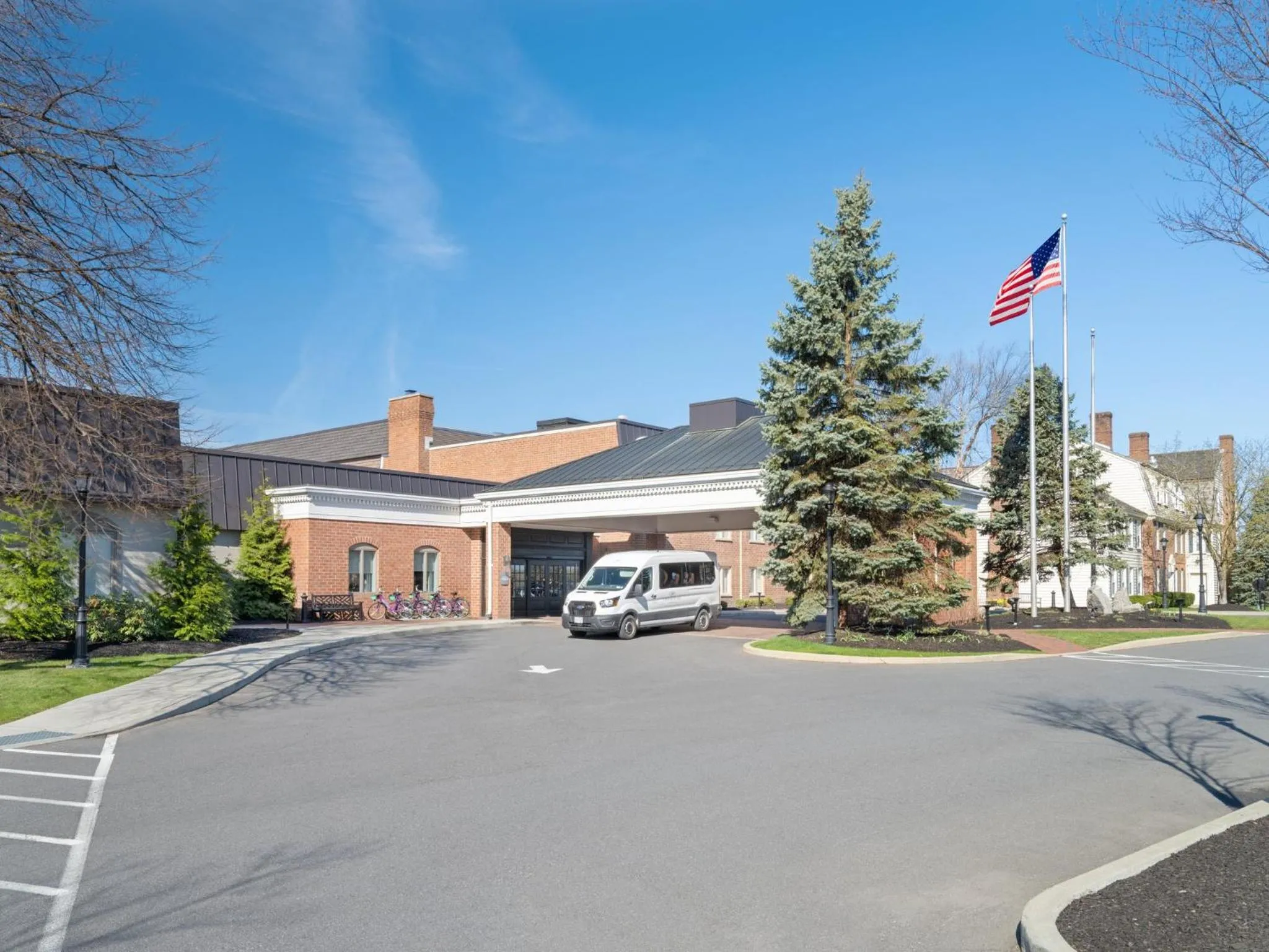 Property building in Crowne Plaza Albany - The Desmond Hotel