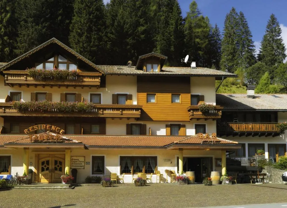 Property building in Residence Taufer