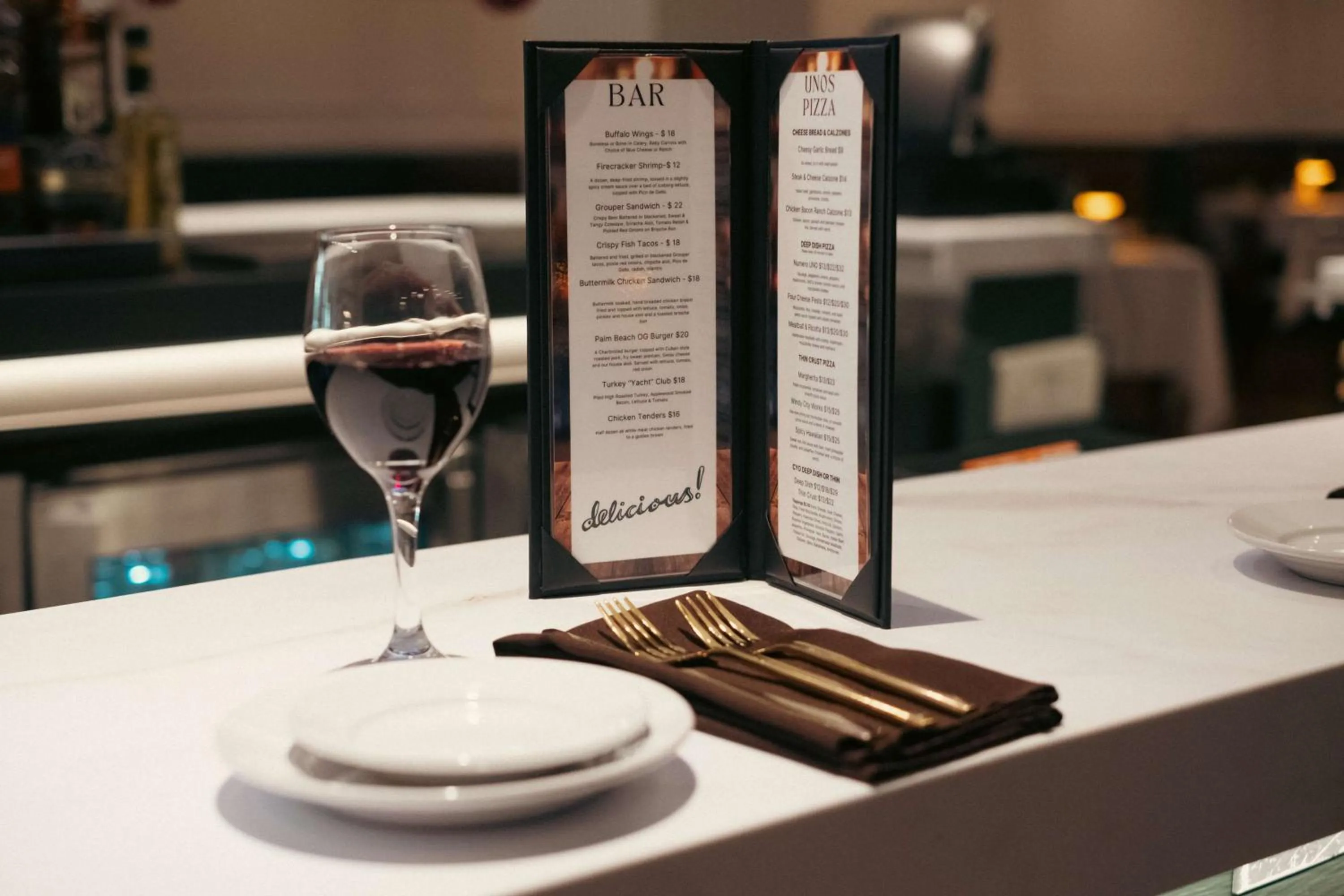 Lounge or bar in Hilton Palm Beach PBI