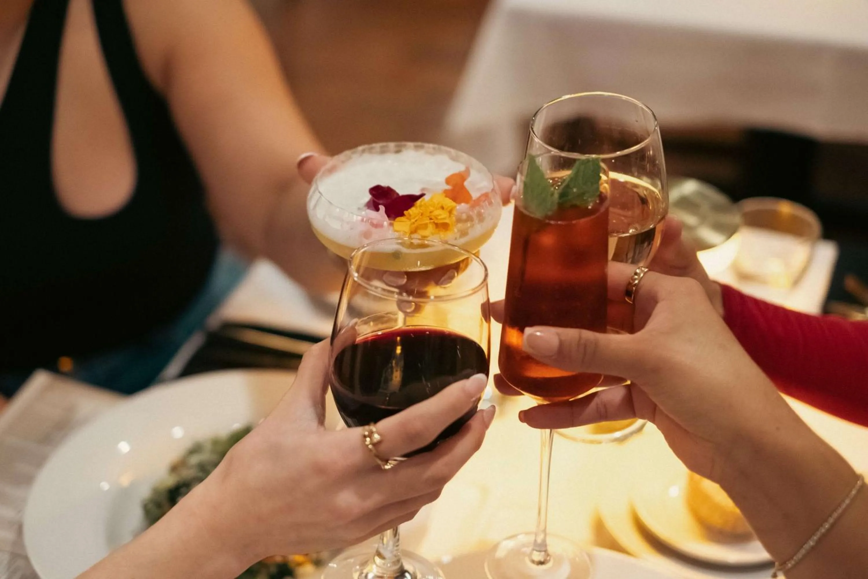 Lounge or bar in Hilton Palm Beach PBI