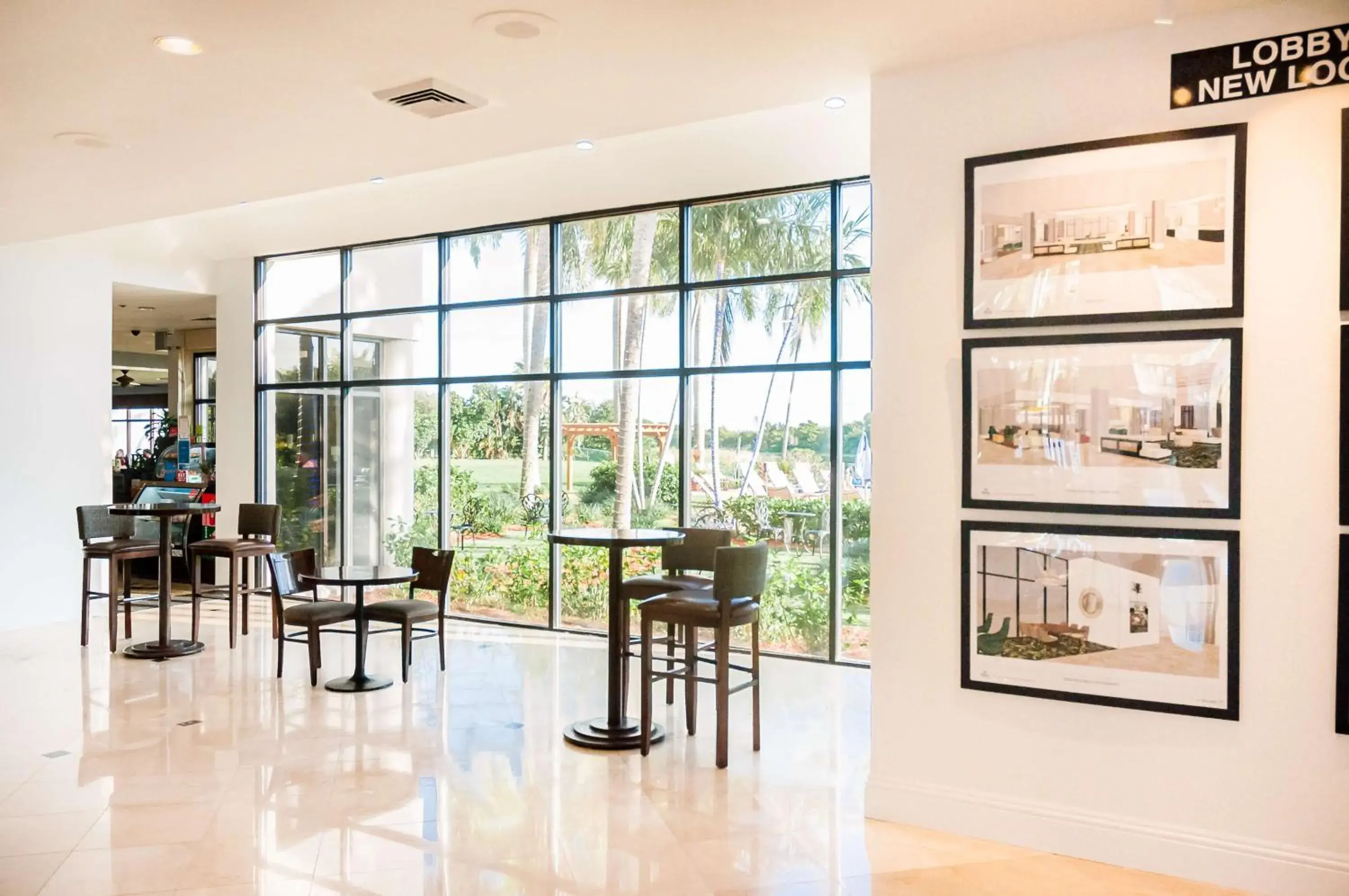 Lobby or reception in Hilton Palm Beach PBI Lobby or reception in Hilton Palm Beach PBI