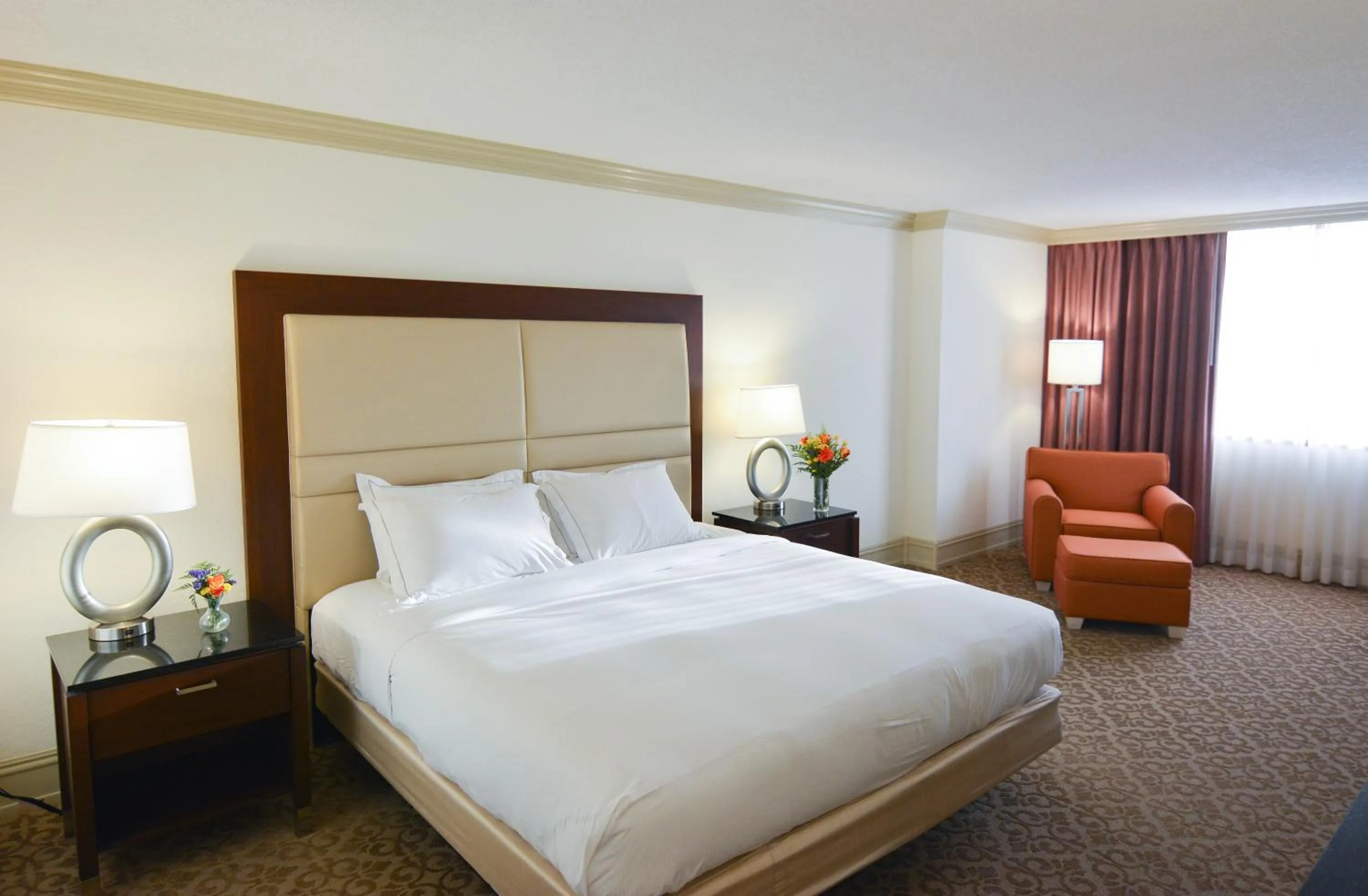 Bed in Hilton Palm Beach PBI