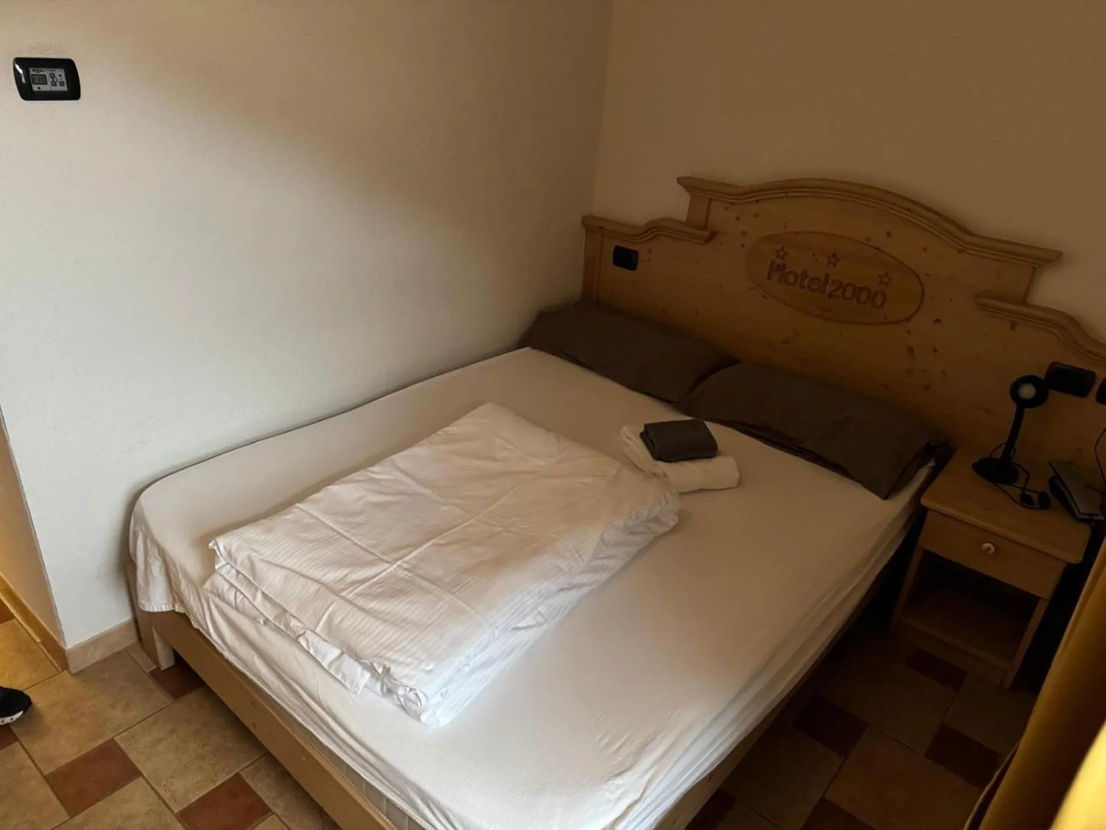 Hotel 2000